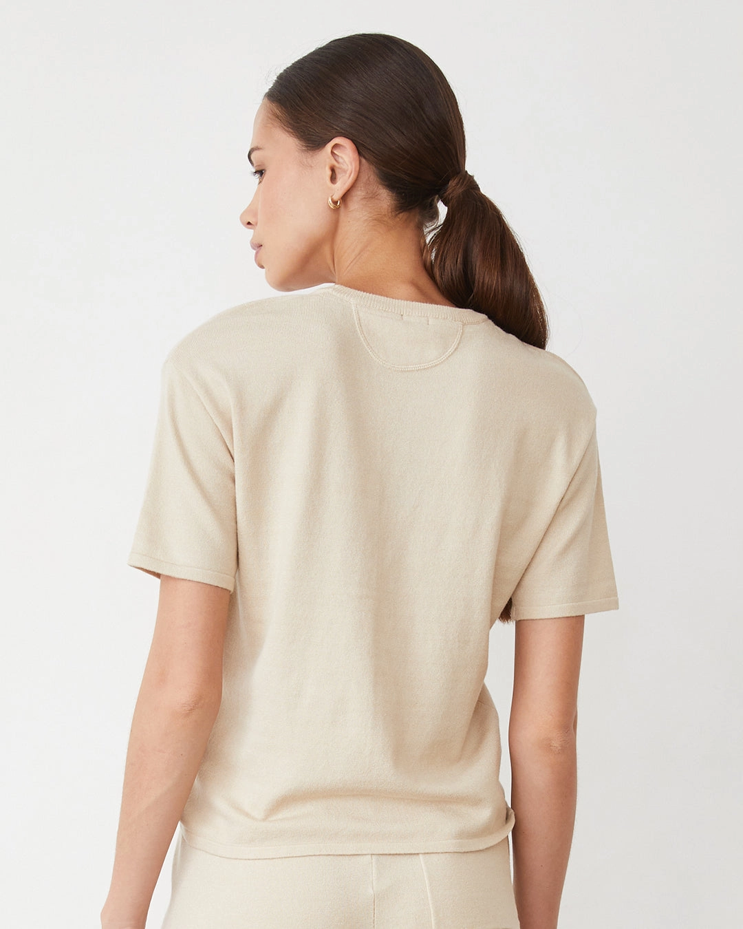 NonIrritatingTags Light Soft Knit Basic Tee