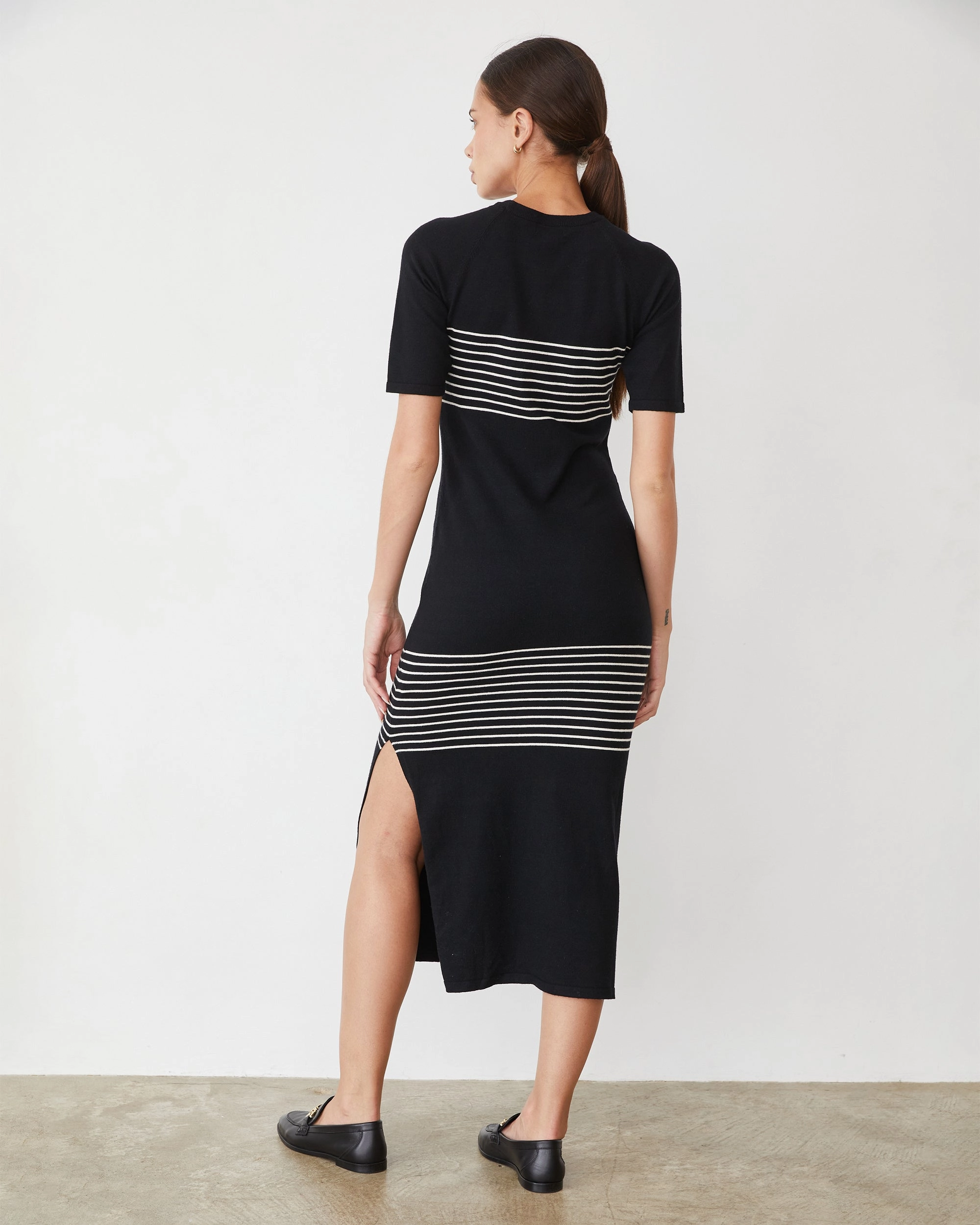 Light Soft Knit Stripe Dress Simple Cut