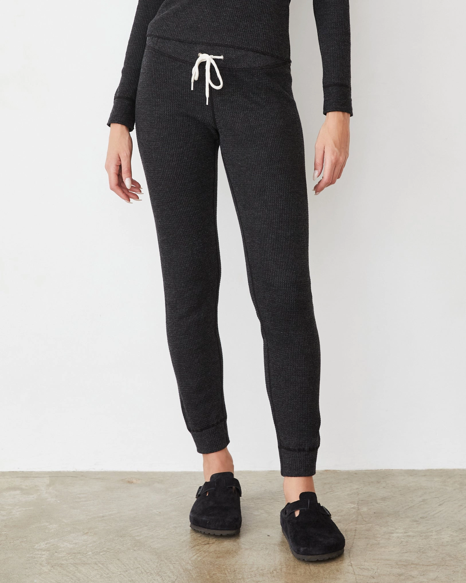 StretchFabric Contoured Panel Design Cozy Heather Thermal Cuff Sweat