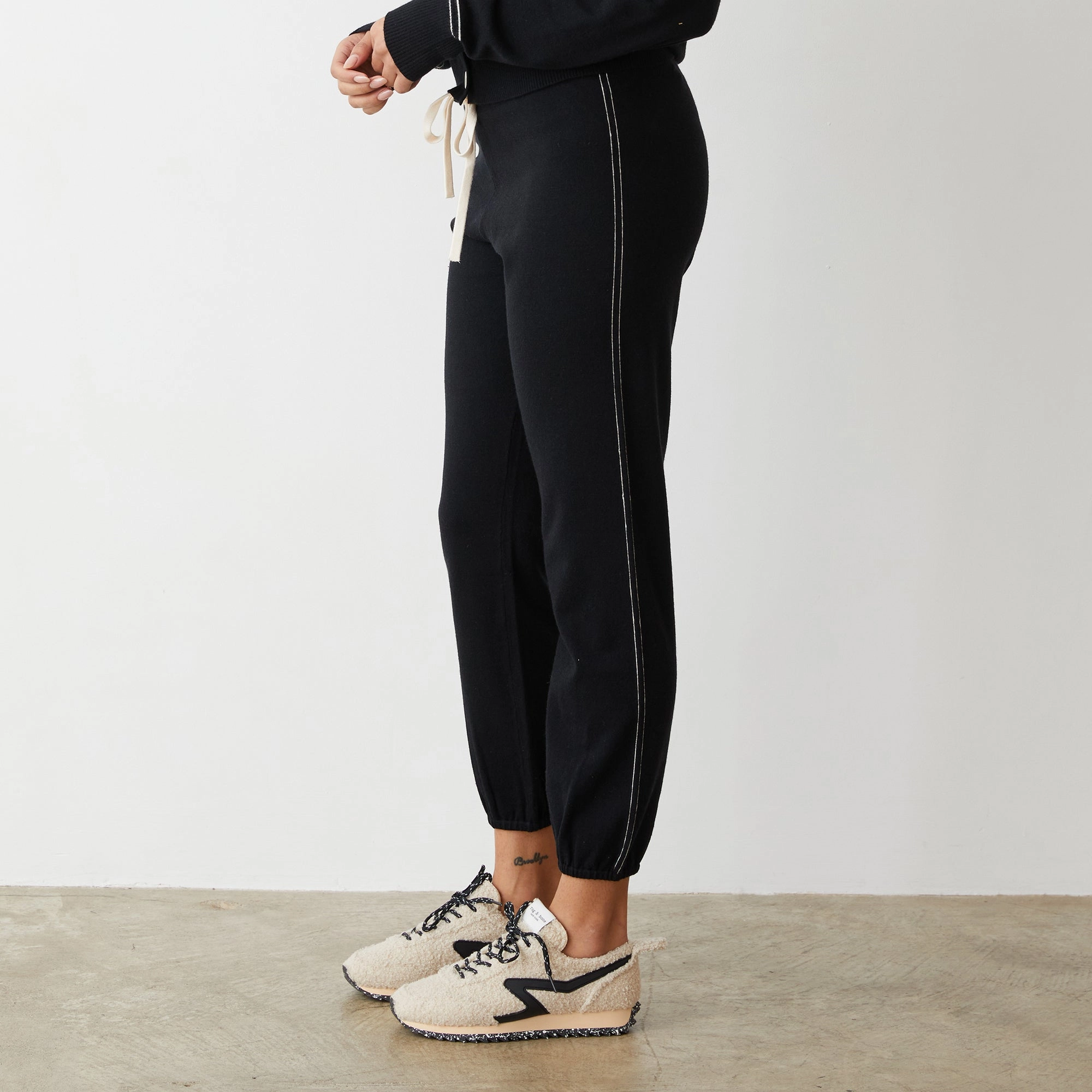 Lightknit Contrast Stitch Vintage Sweat Athletic Flex Wear Chilly Weather Comfort