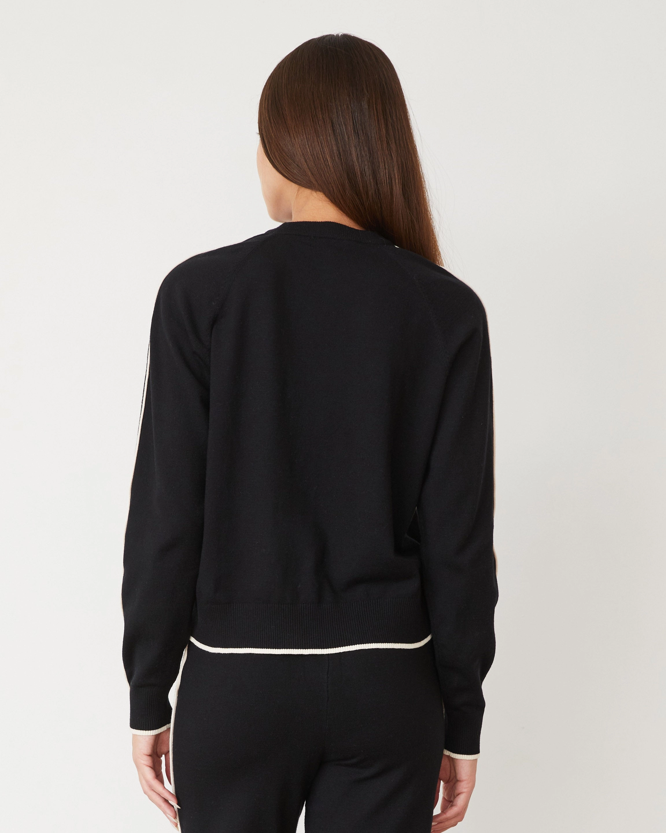 Lightknit Sweater With Contrast Piping AntiStatic Weave Compact Jacquard Weave