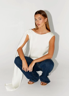 Lightweight Quick Dry Mojito Cowl Top - Ivory Soft Sweater StaticResistant Material Mojito Cowl Top - Ivory