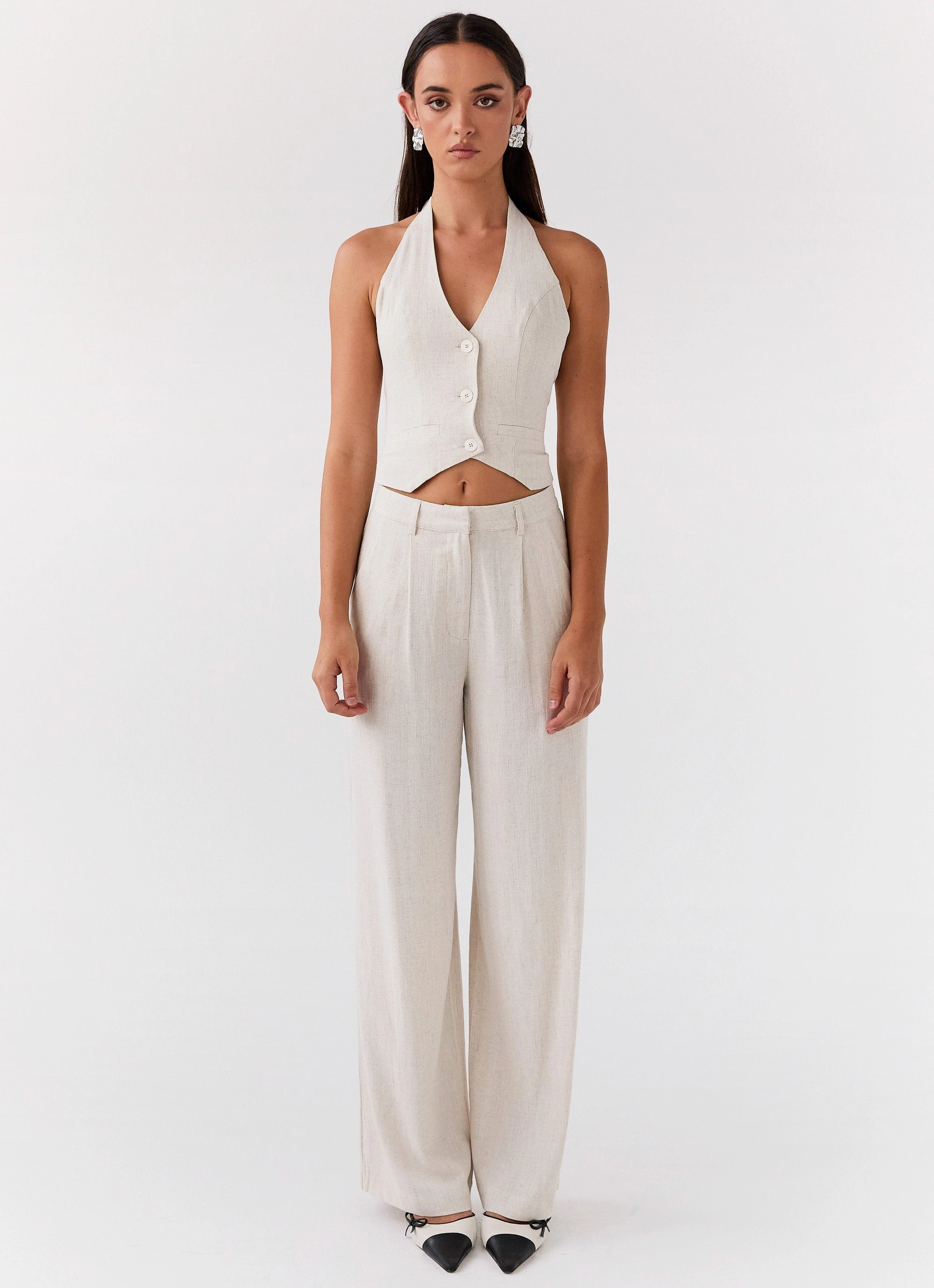 Ambrosa Halterneck Linen Vest - Oatmeal Rubberized grip RelaxedSilhouette