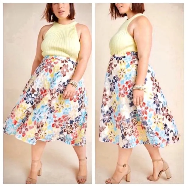 Outfit Mix Side Pockets Embroidered Floral Midi Skirt