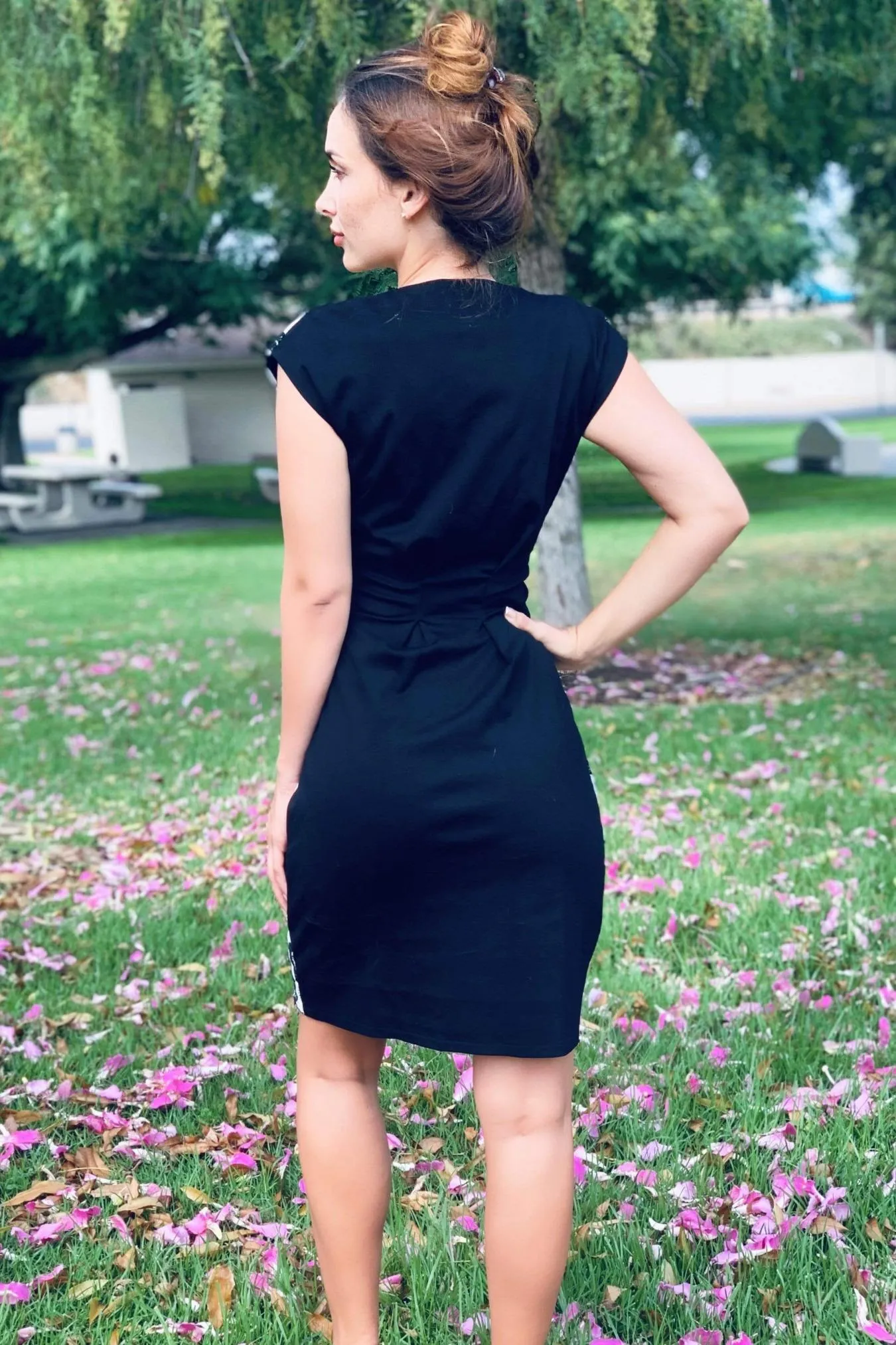 Loma Dress in Black & White Bat Orchid Bodycon Fit