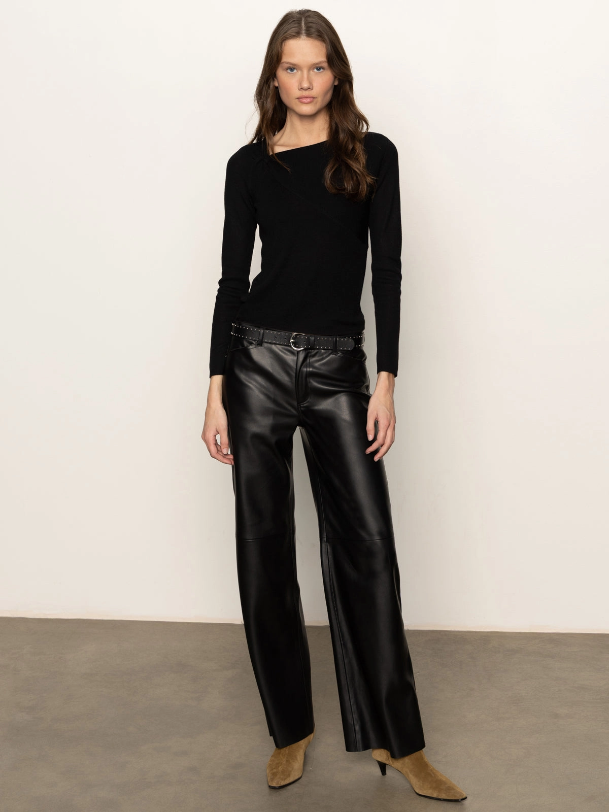 Long Sleeve Shoulder Twist Top Black Four Way Stretch