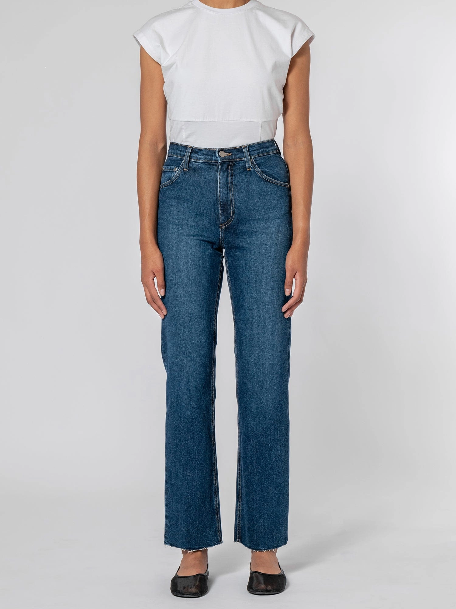 Couple Look Lightweight Weekend Getaway Minimalist Breathable Loretta Jean Steely Blue