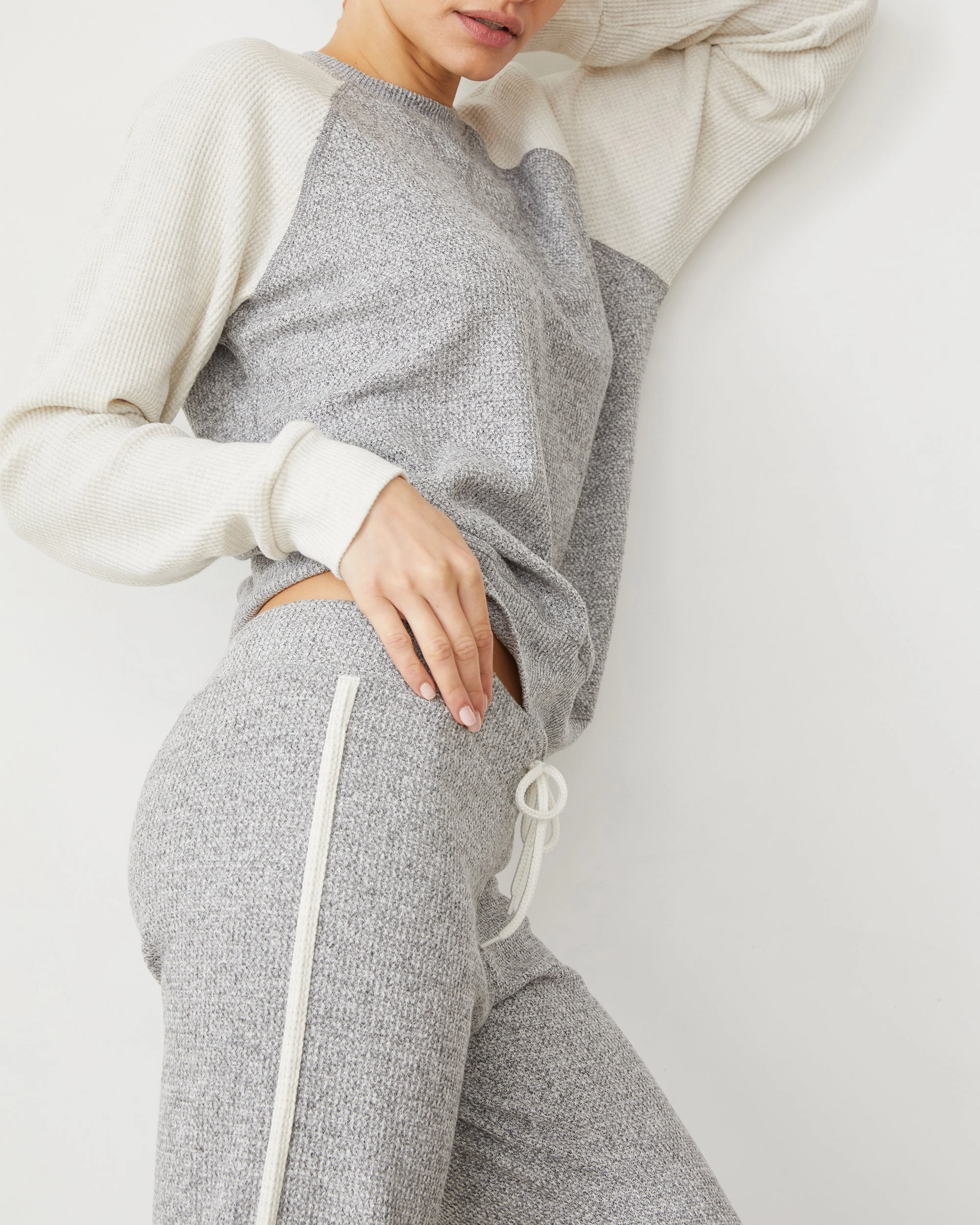 Brushed Thermal Color Block Raglan MoistureWickingMaterial Multi Directional Zipper Placement