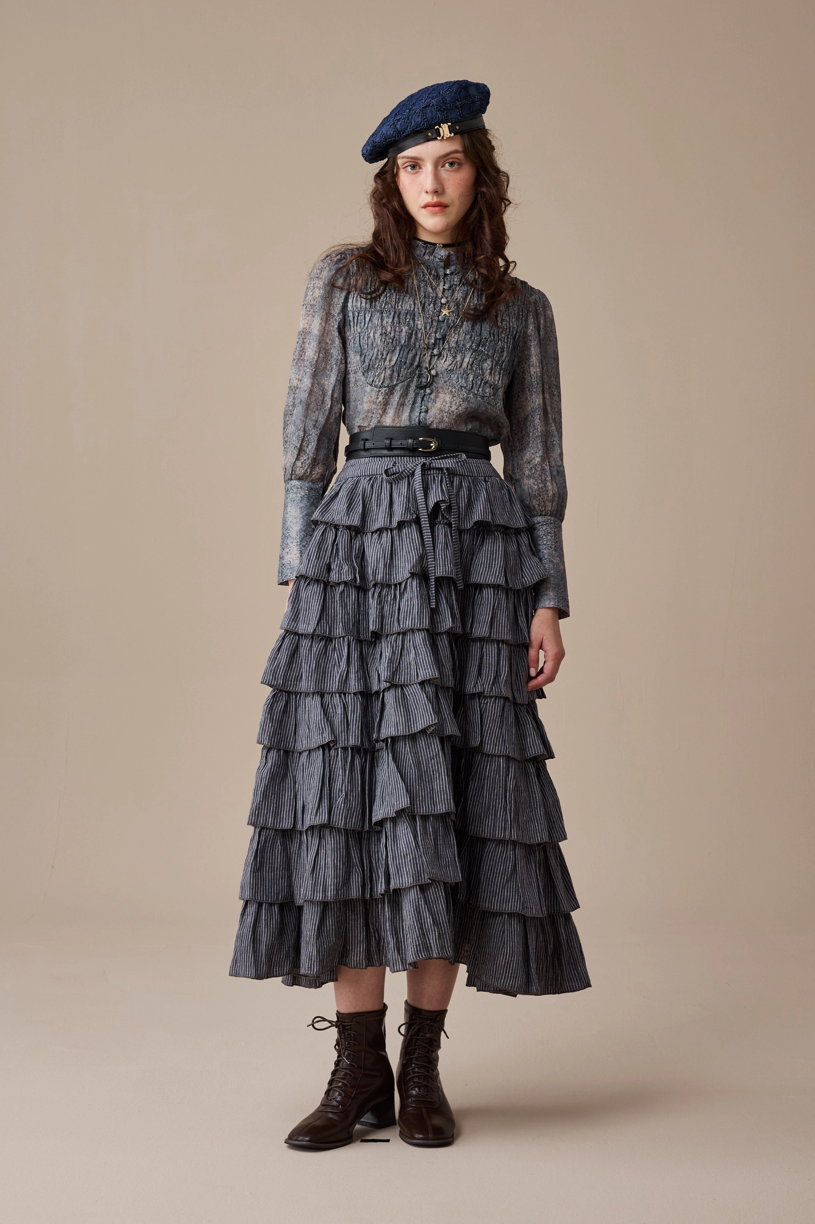 FullLengthZip Clean Street Look Ischia 14 | Layered petal linen skirt