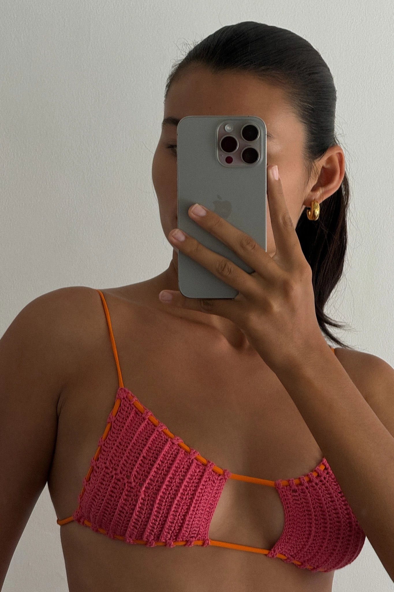 Asymmetrical hem Mara Top