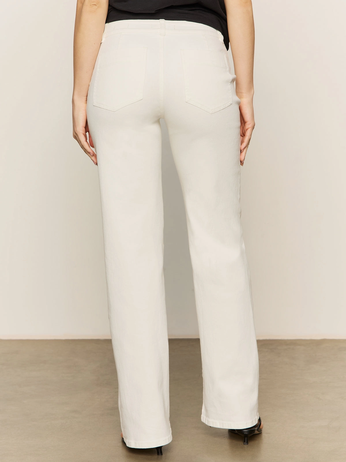 Low Profile Waistband Durable Design Marine Full Length Semi High Rise Jeans Bleached White