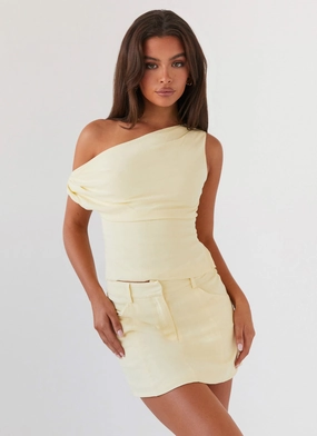 Marissa Linen One Shoulder Top - Yellow AirflowOptimized HypoallergenicFibers Marissa Linen One Shoulder Top - Yellow