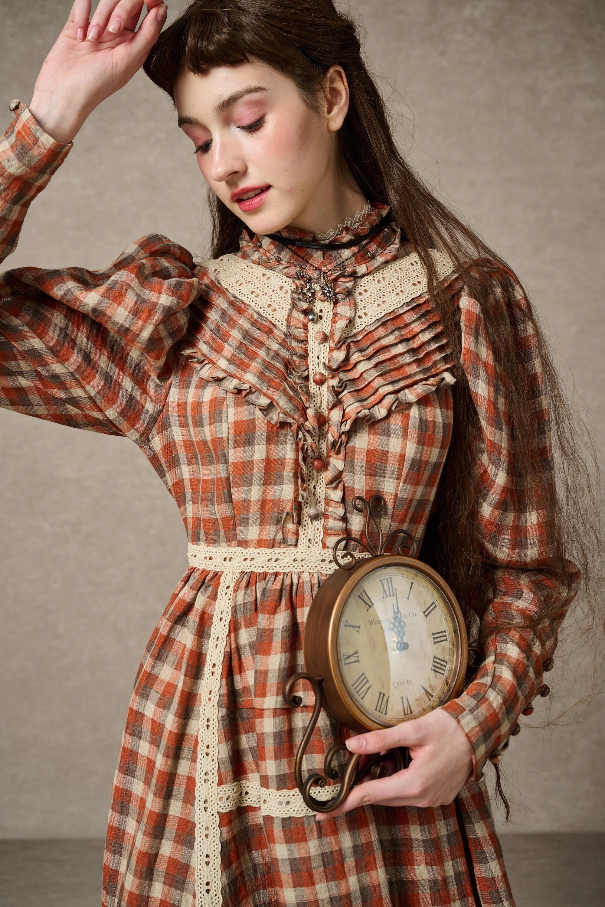 MARY 18 | VINTAGE LINEN DRESS GOWN Winter Fit