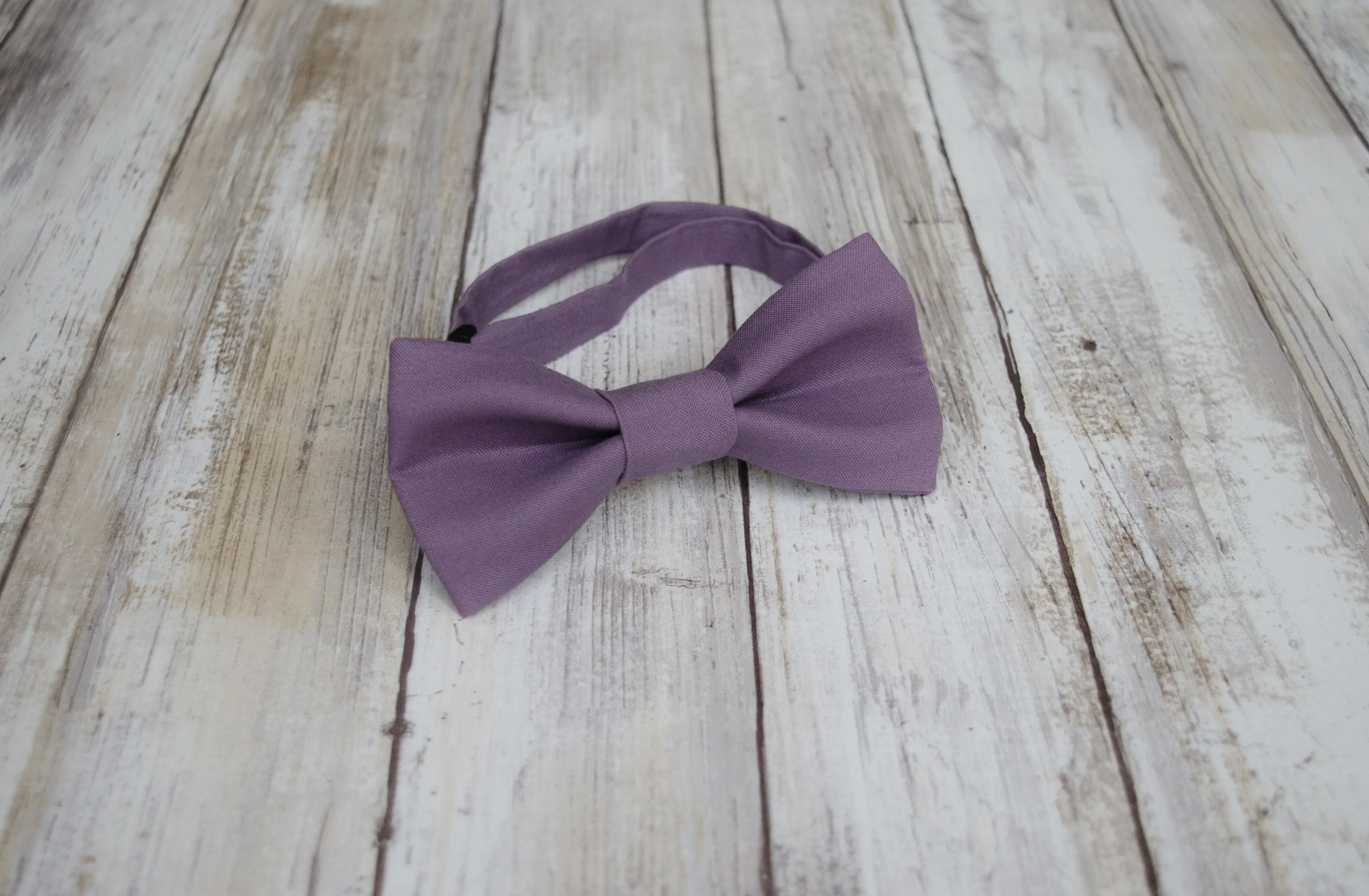 Mauve Bow Tie (206)