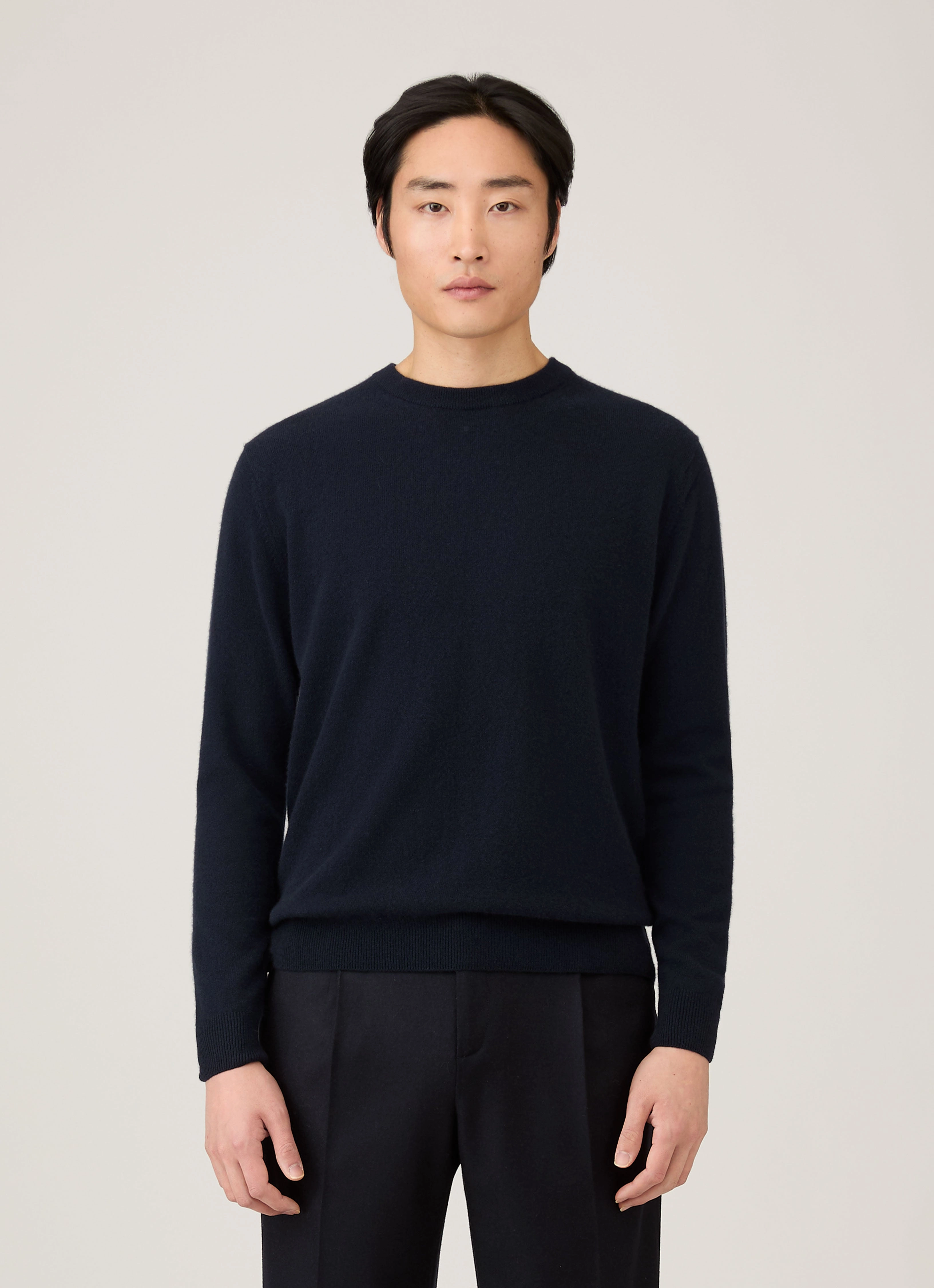 MicrofiberBlend Texture Men's Cashmere Crew Neck Jumper in Navy