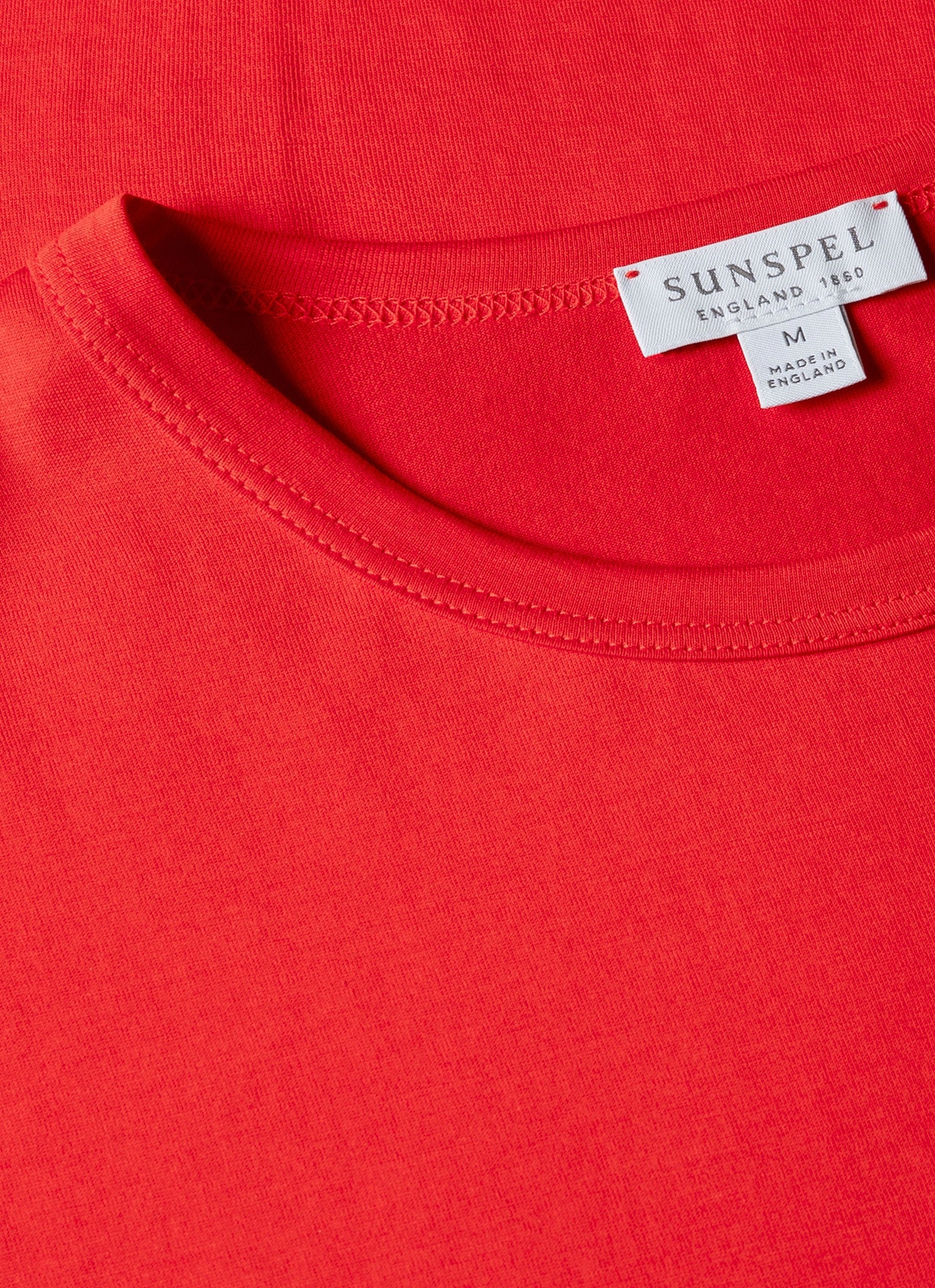 Men's Classic T-shirt in Bright Red All-day style