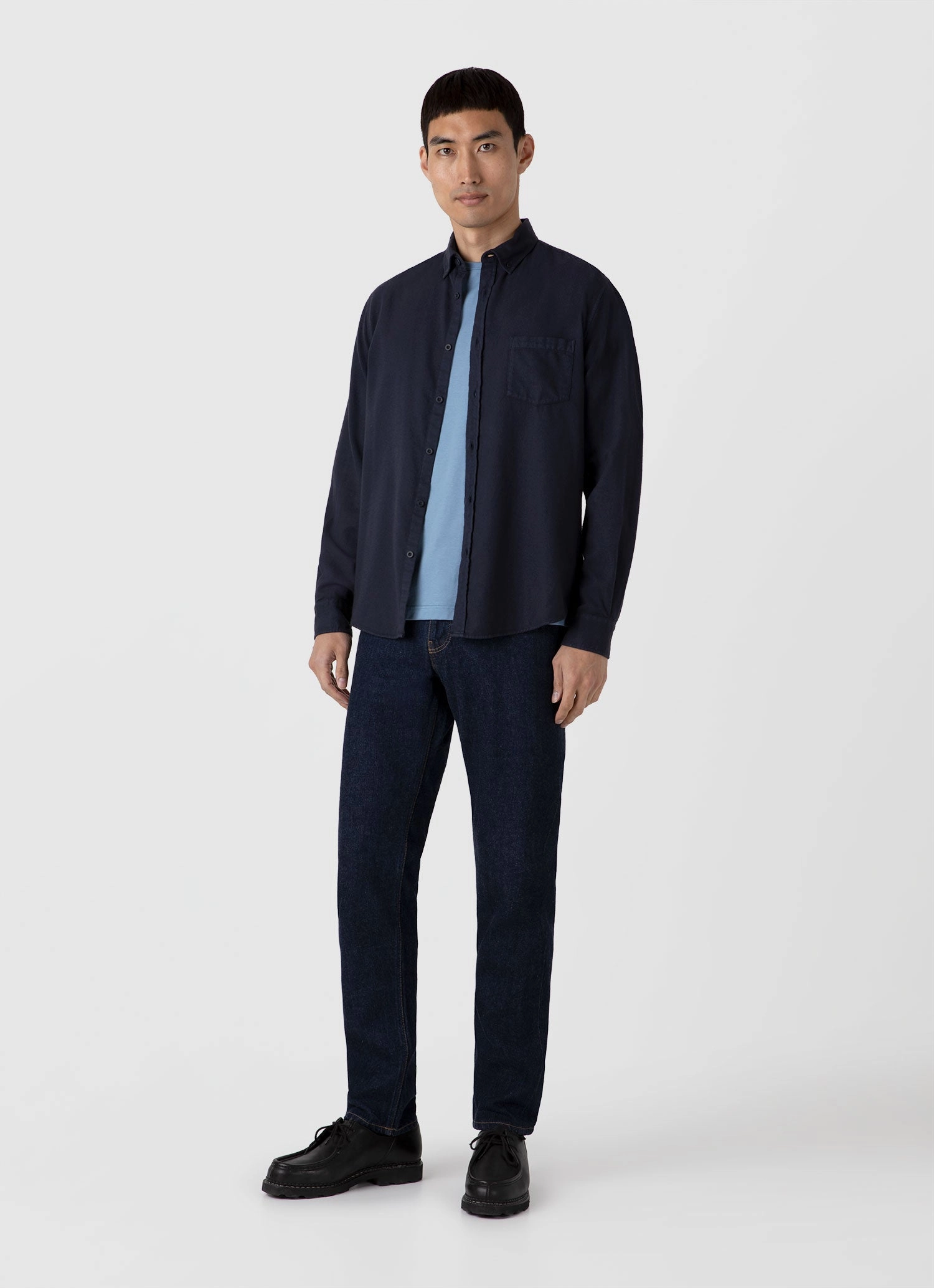 Men's Classic T-shirt in Como Blue easy to pair