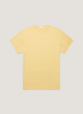 Men's Classic T-shirt in Dusty Yellow Garment Dye Technique Men's Classic T-shirt in Dusty Yellow Spring Wear