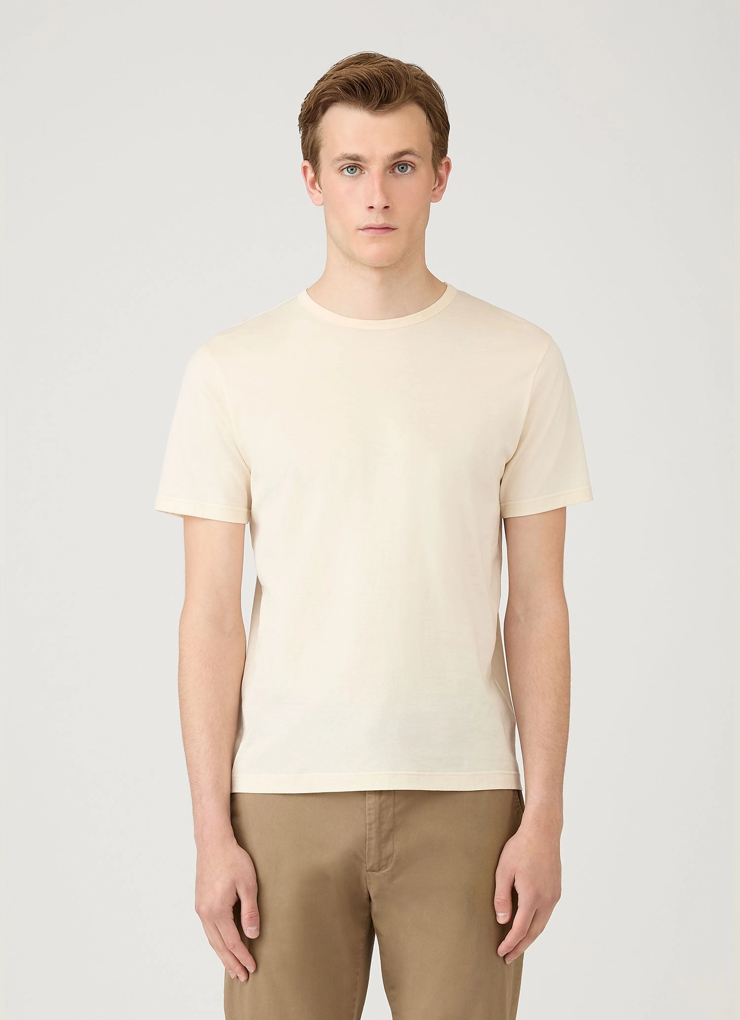 Reinforced Collar Casual Comfort Look Men's Classic T-shirt in Undyed