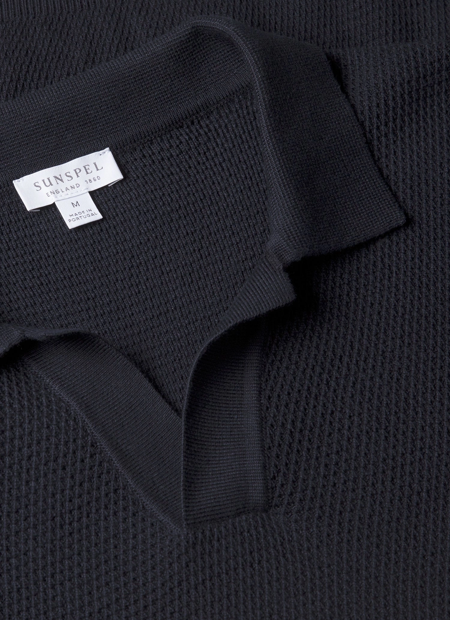 Relaxed Comfort Men's Compact Mesh Knit Polo Shirt in Navy