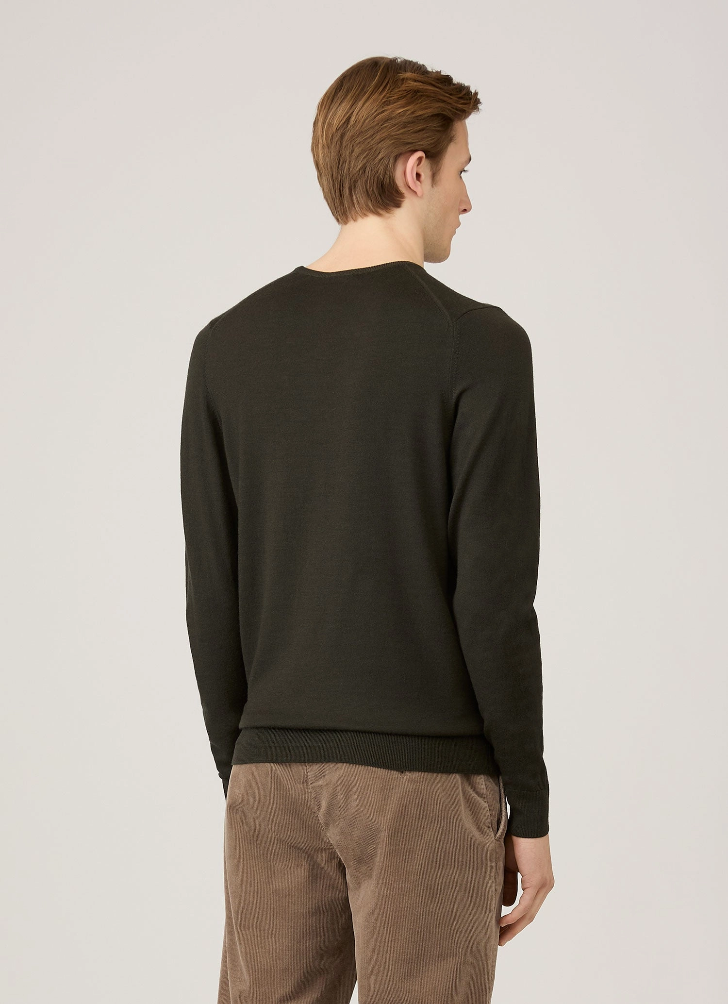 Ultra Soft Yarn Pure Shape Men's Extra-Fine Merino Crew Neck in Dark Green