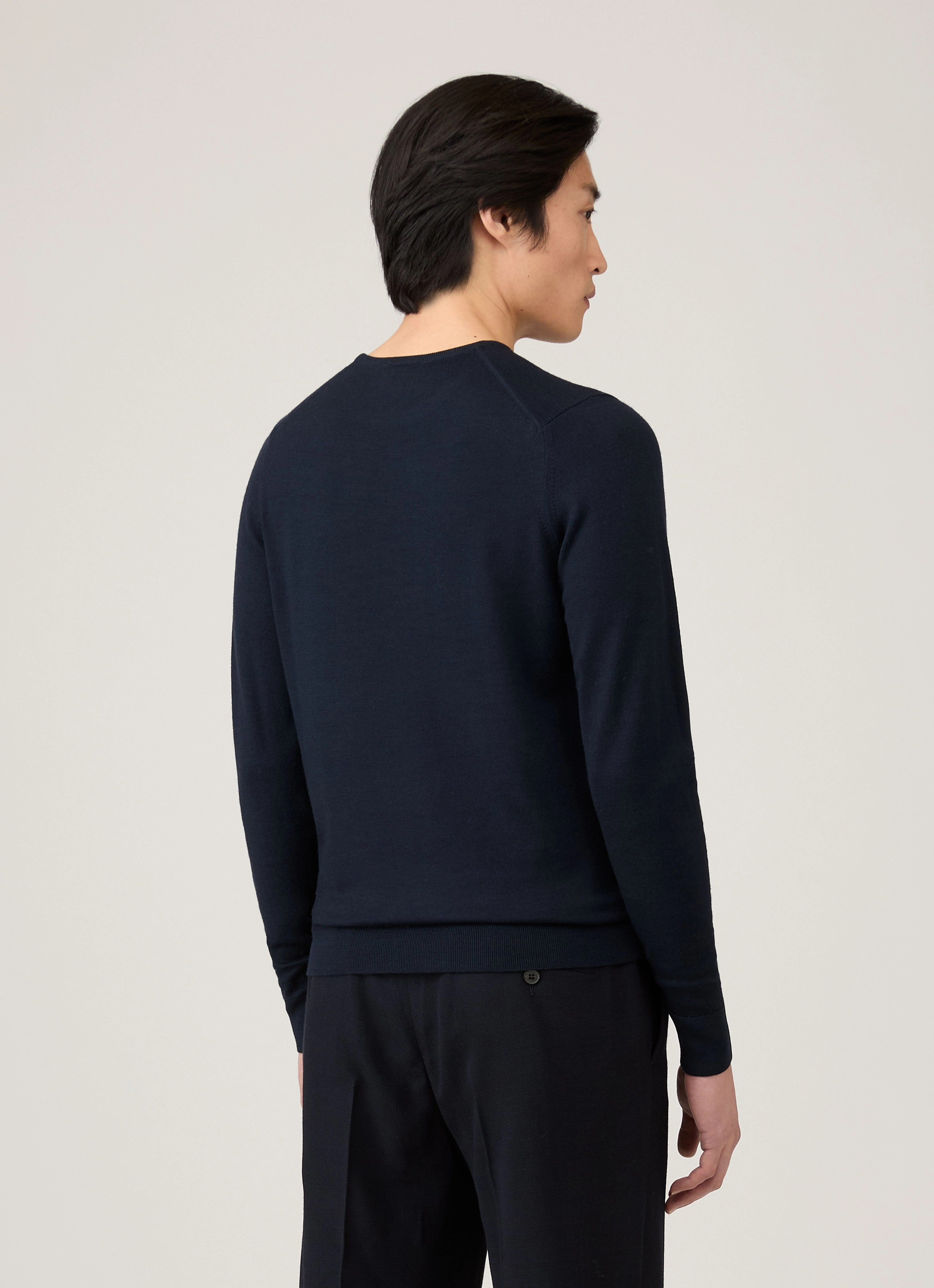 Men's Extra-Fine Merino Crew Neck in Navy Home Outfit Home Casual