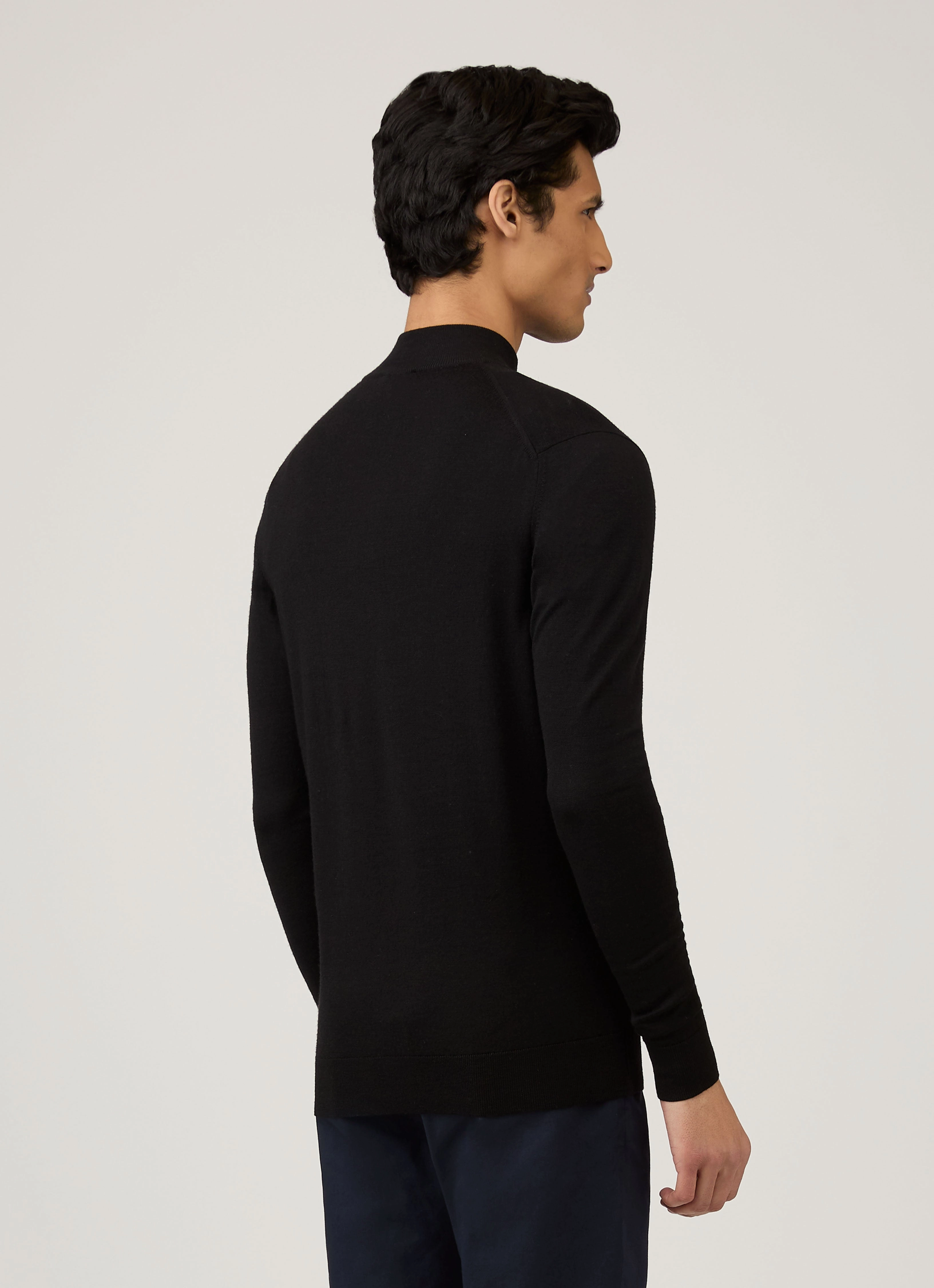 MoistureWicking Textured Weave Men's Extra-Fine Merino Zip Neck in Black