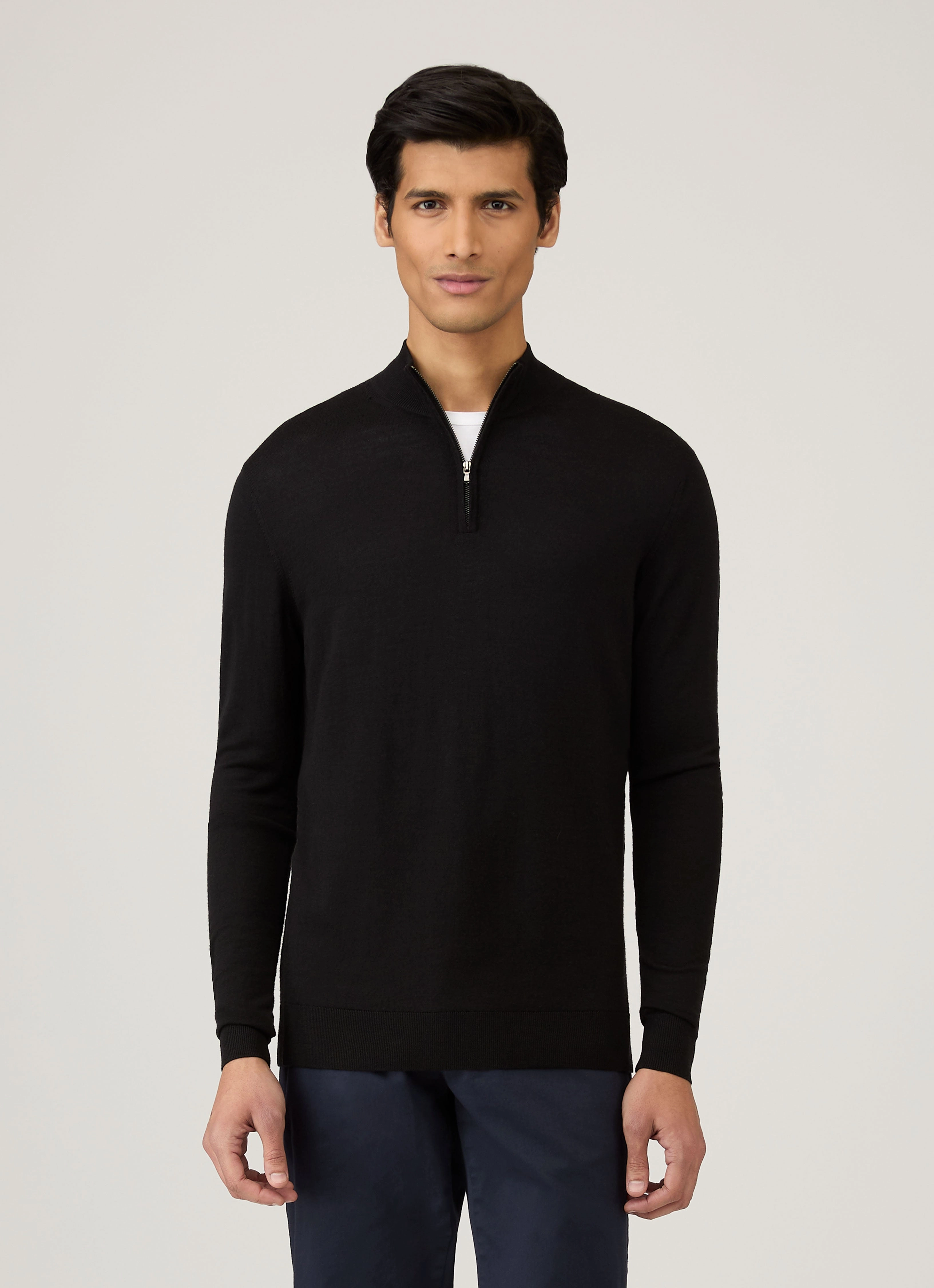 Men's Extra-Fine Merino Zip Neck in Black Basic Style