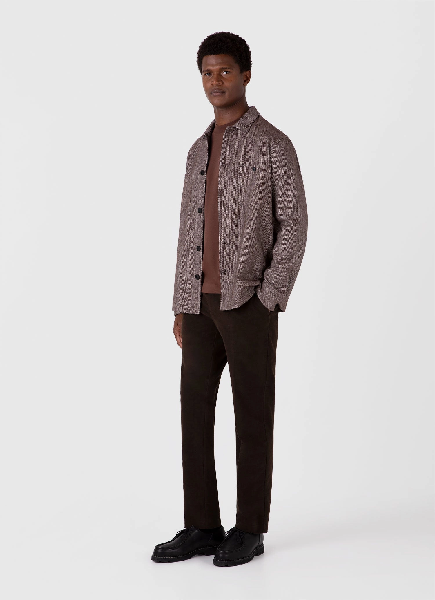 Men's Herringbone Overshirt in Light Brown Daily Chill beach scene
