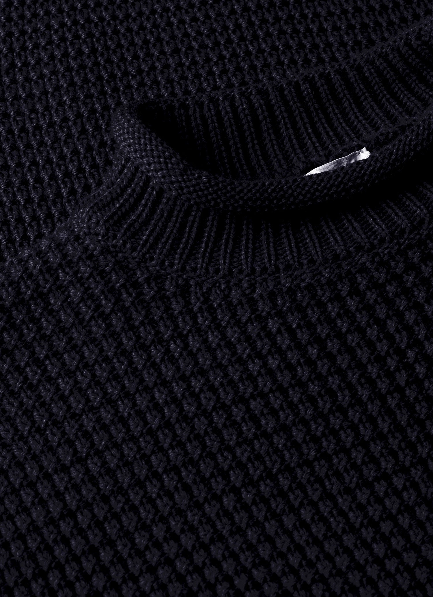 Men's Merino Fisherman Jumper in Navy No Effort Polished Edge