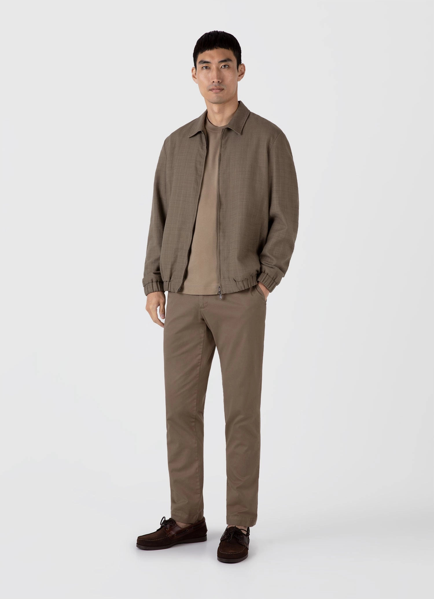 Breathable and Comfortable Men's Relaxed Fit Heavyweight T-shirt in Dark Stone