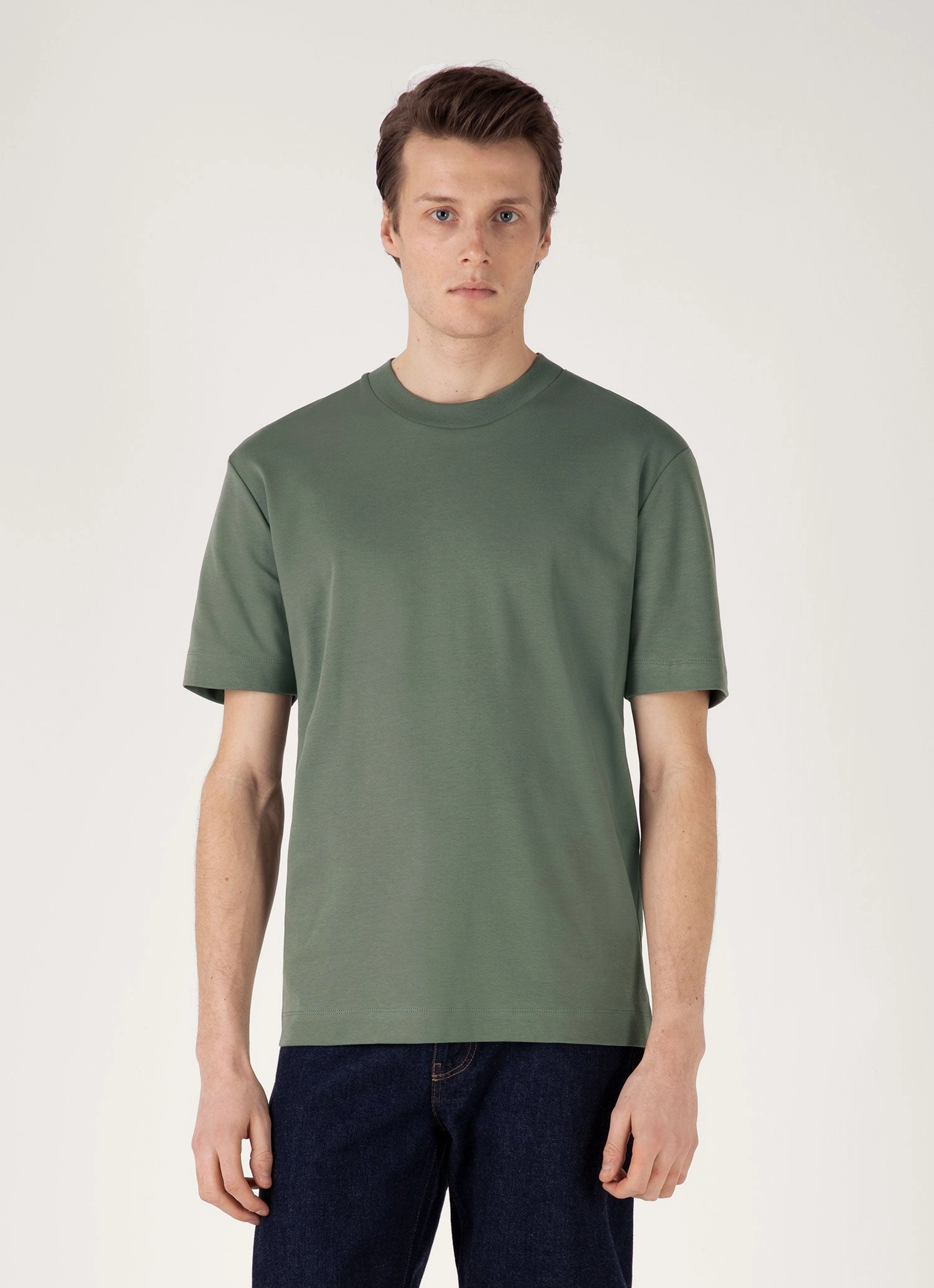 Sleek Performance Men's Relaxed Fit Heavyweight T-shirt in Dusk Green