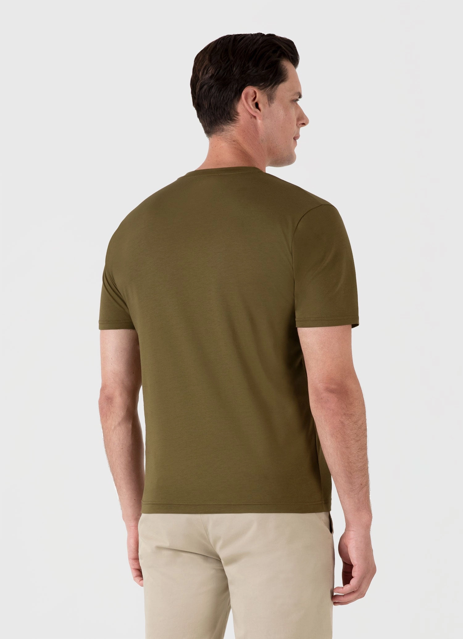 Sporty and Cool Weekend Essential Men's Riviera Midweight T-shirt in Olive Green