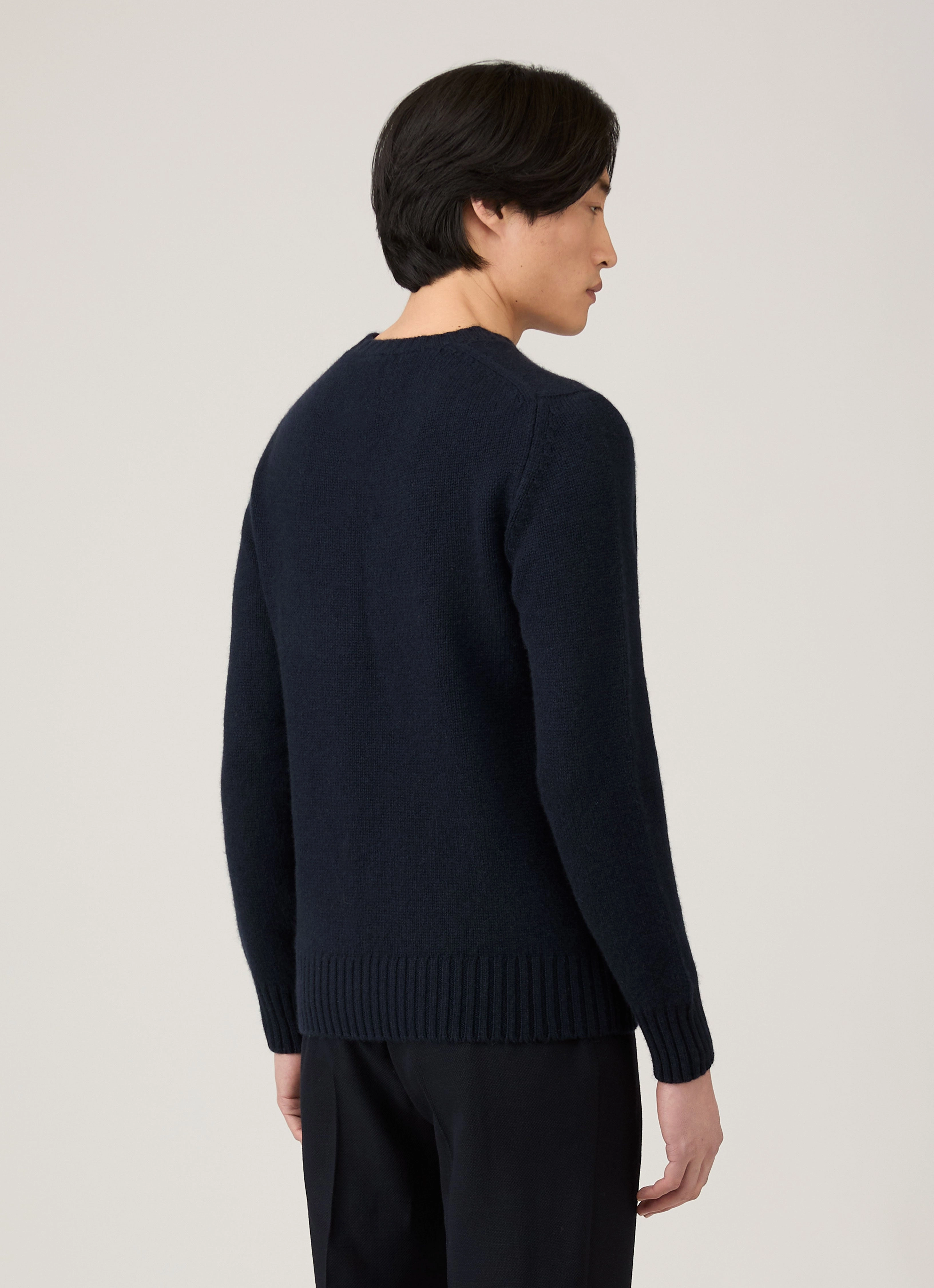 Durable Stitching DenseKnit Fabric Men's Roxburgh Cashmere Jumper in Navy