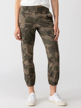 Minimalist Look Rebel Standard Rise Pant Hiker Camo Rebel Standard Rise Pant Hiker Camo ExpandableSidePanels