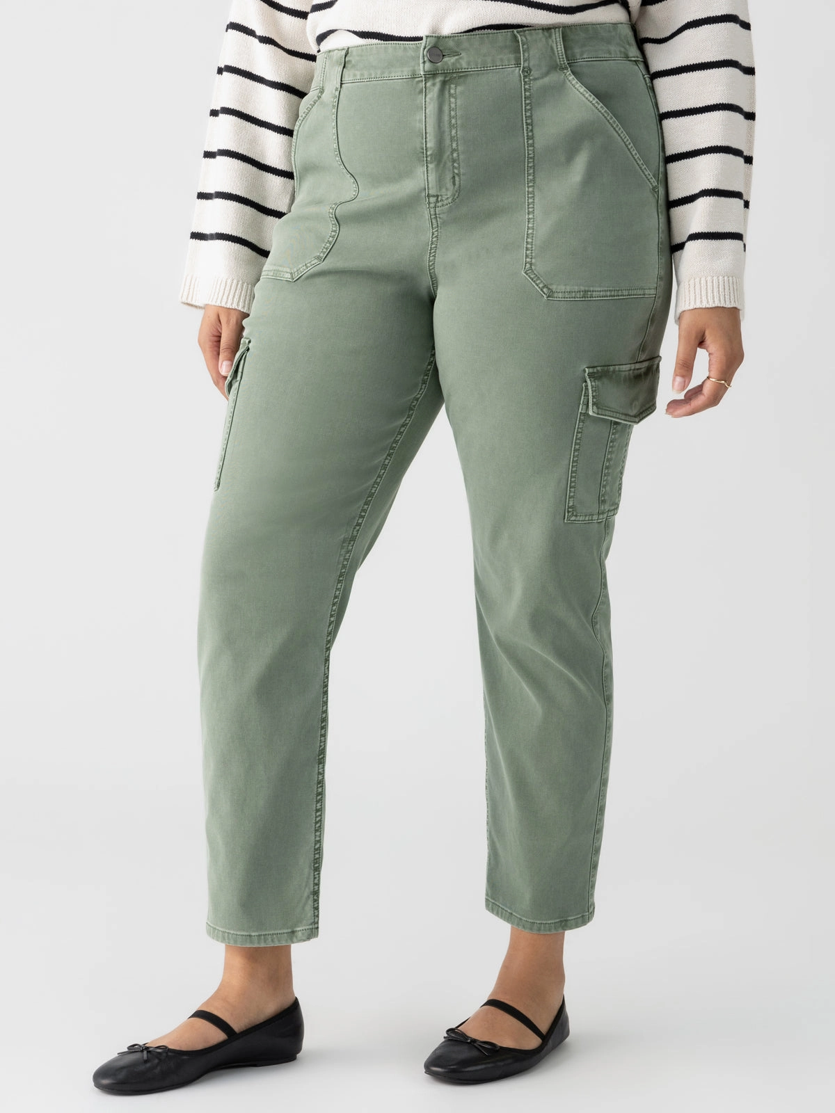 Stretching Fit Comfortable fit Sculpted Hayden Cargo Standard Rise Pant Dark Spruce Extended Sizing