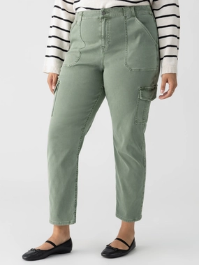 Minimalist Look Sculpted Hayden Cargo Standard Rise Pant Dark Spruce Extended Sizing Stretching Fit Comfortable fit Sculpted Hayden Cargo Standard Rise Pant Dark Spruce Extended Sizing
