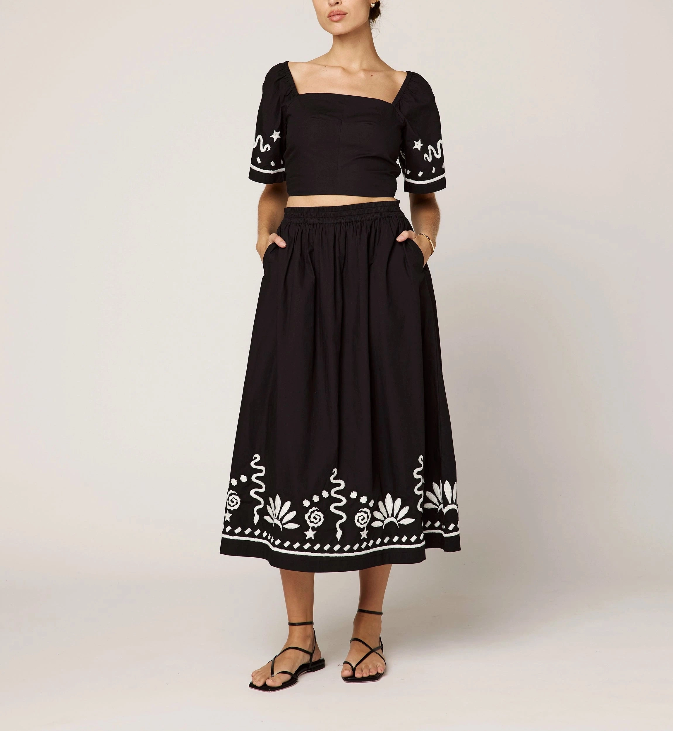 Laser Cut Edges Minka Top | Black/Ivory