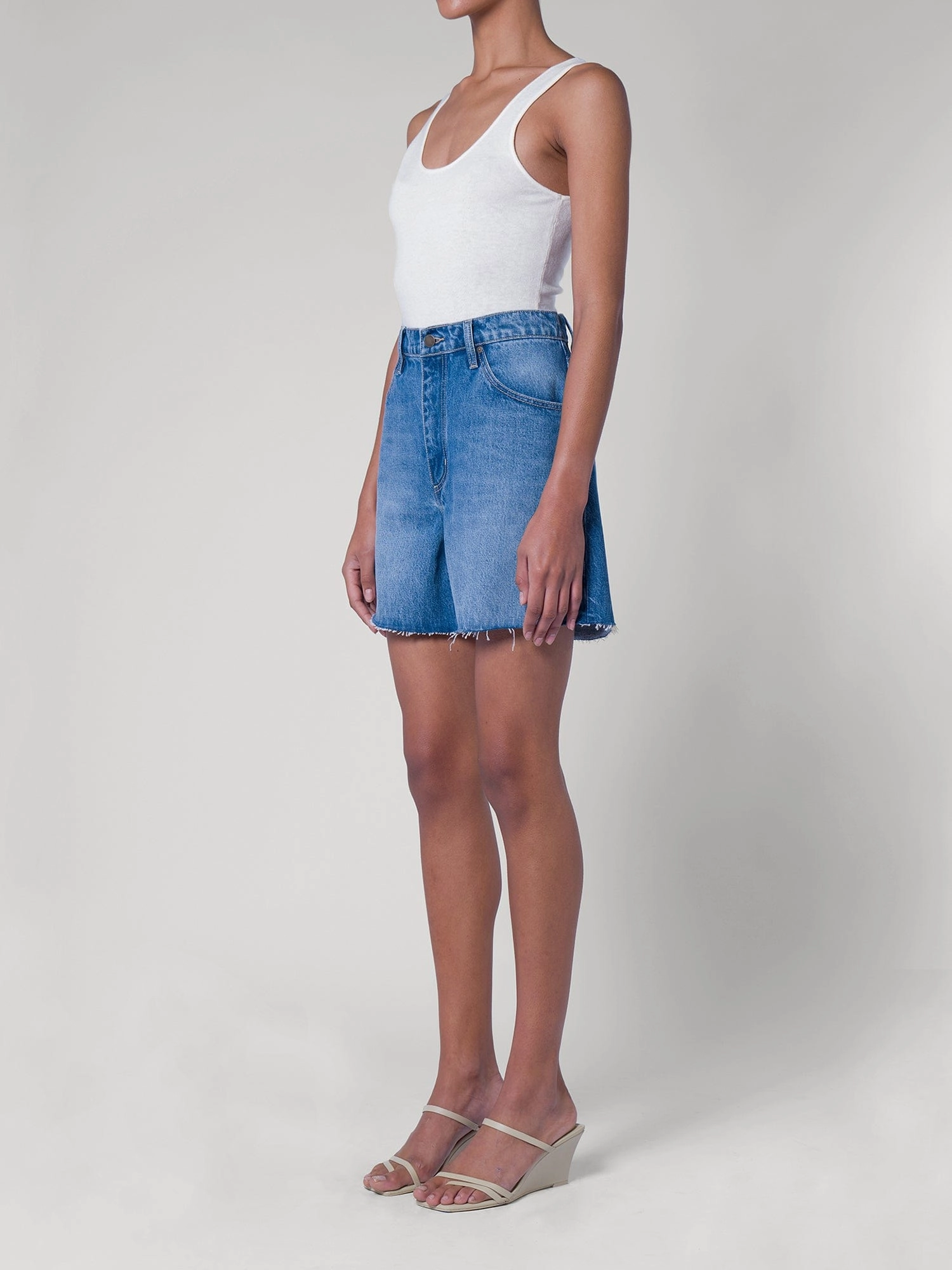 Versatile Layering Capability Mira Short Glorious