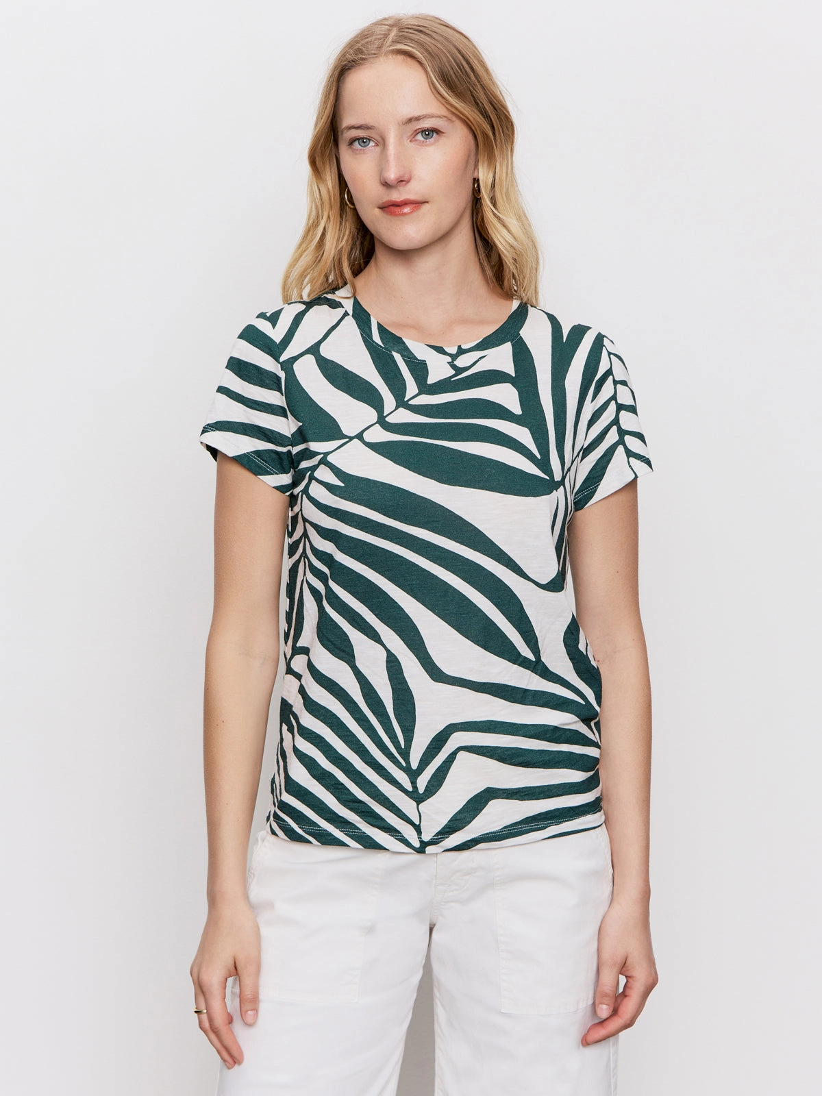 Feminine Appeal All-Season Comfort Wear The Perfect Tee Green Oasis