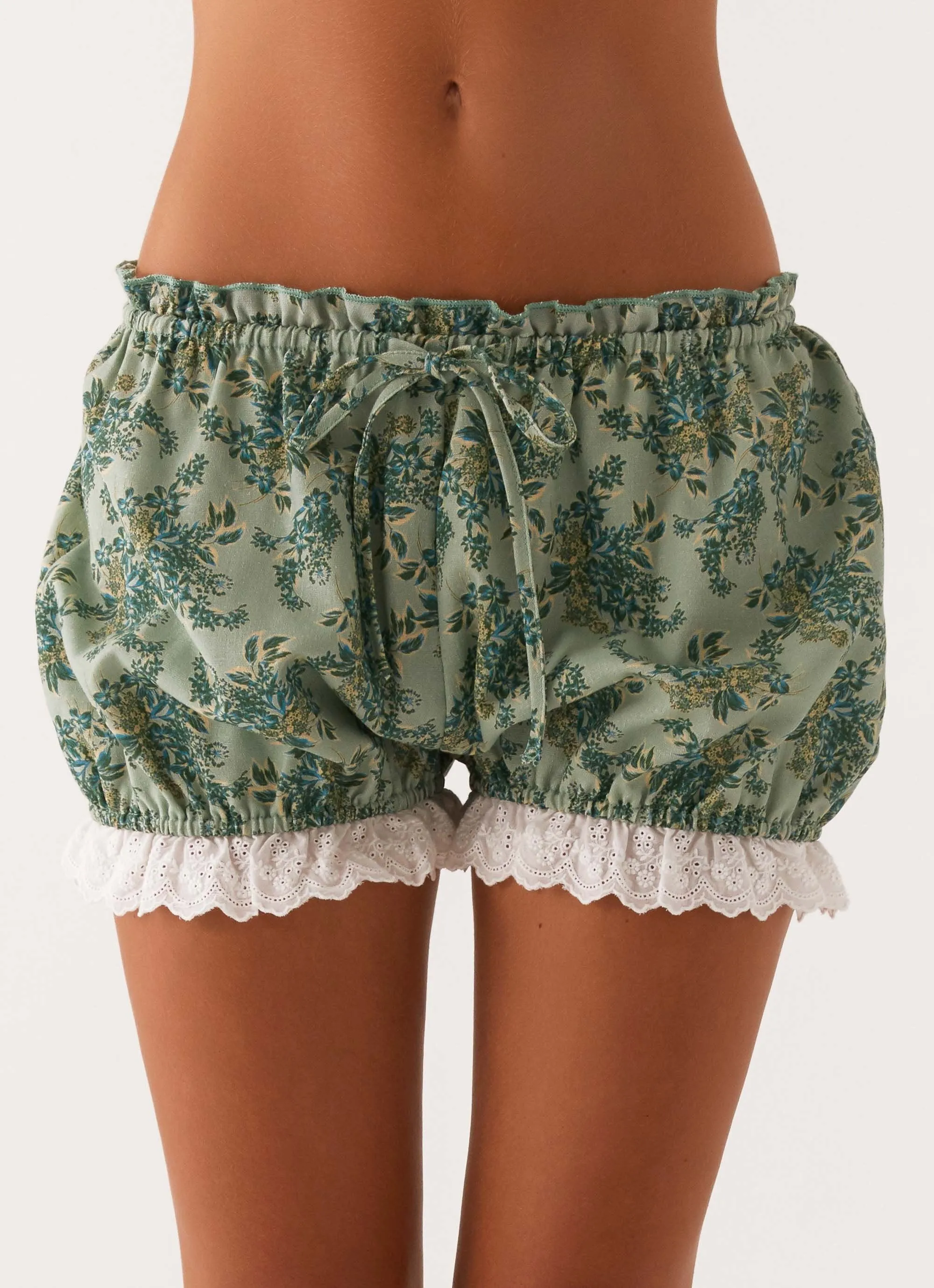 Weston Lace Trim Shorts - Cloud Nine Floral Movement Ease