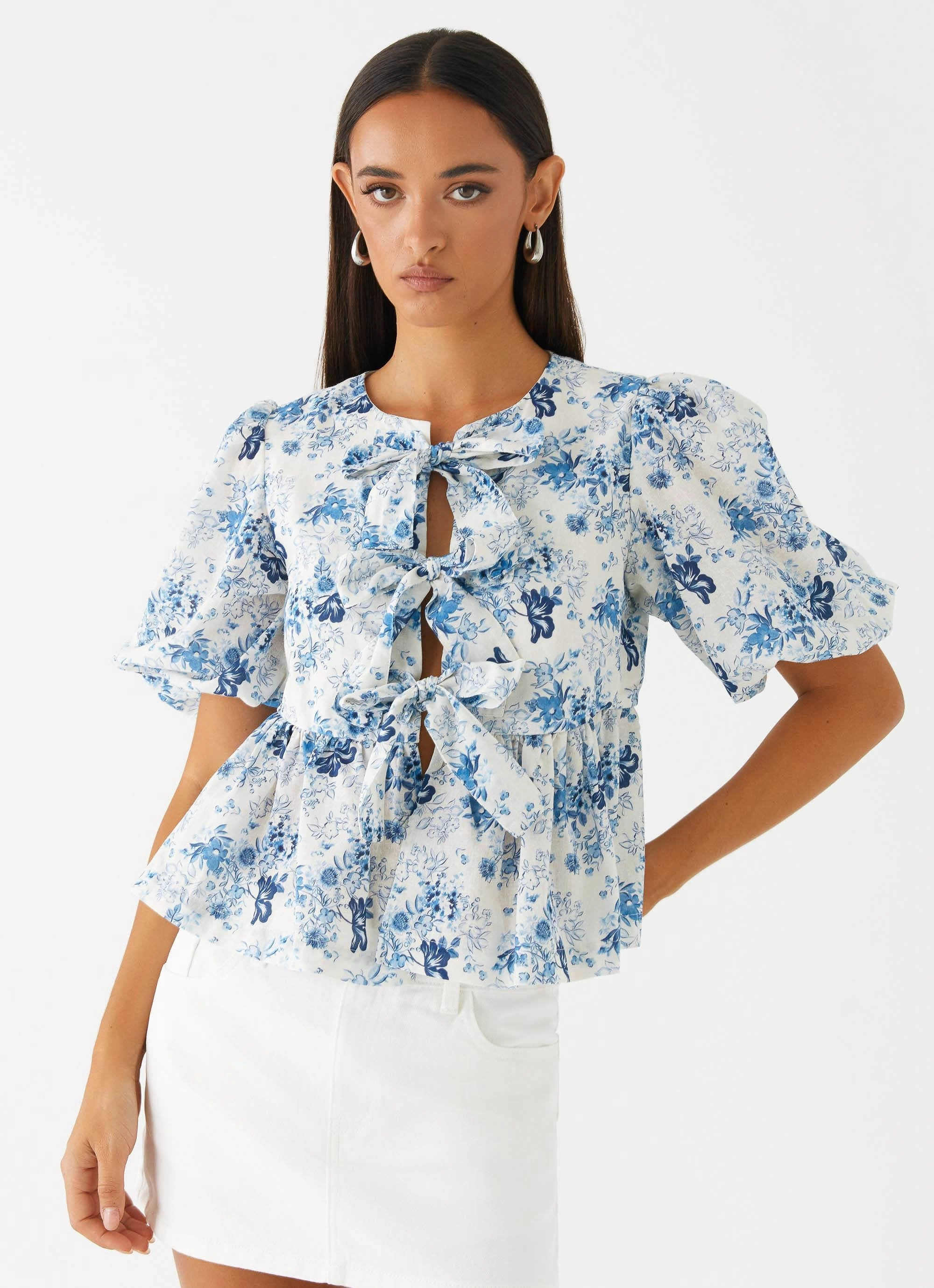 Western Wind Tie Top - Serene Sky Floral AthleticInspired WrinkleFree Structure