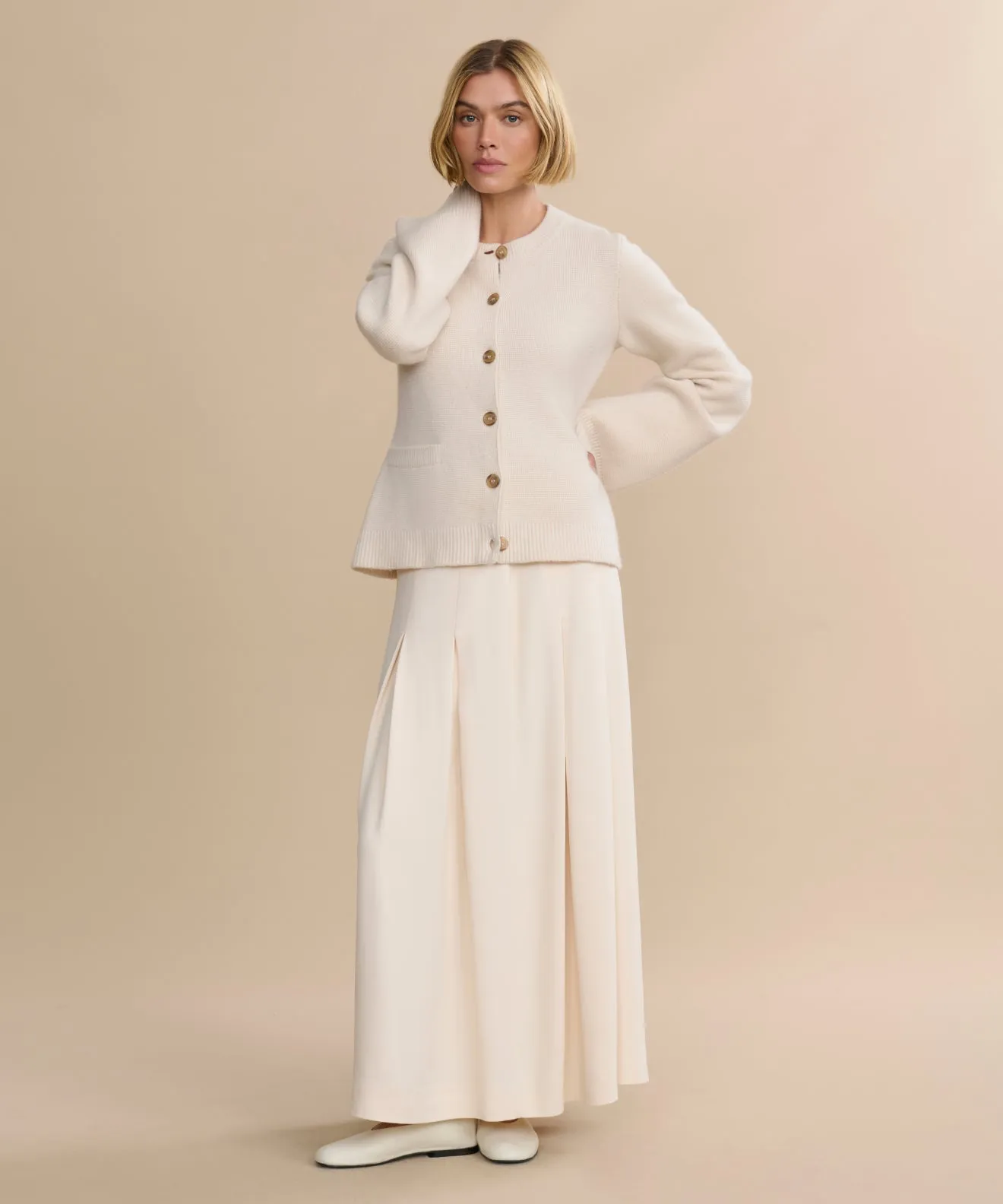 Cooper Cardigan BondedShoulder simple design