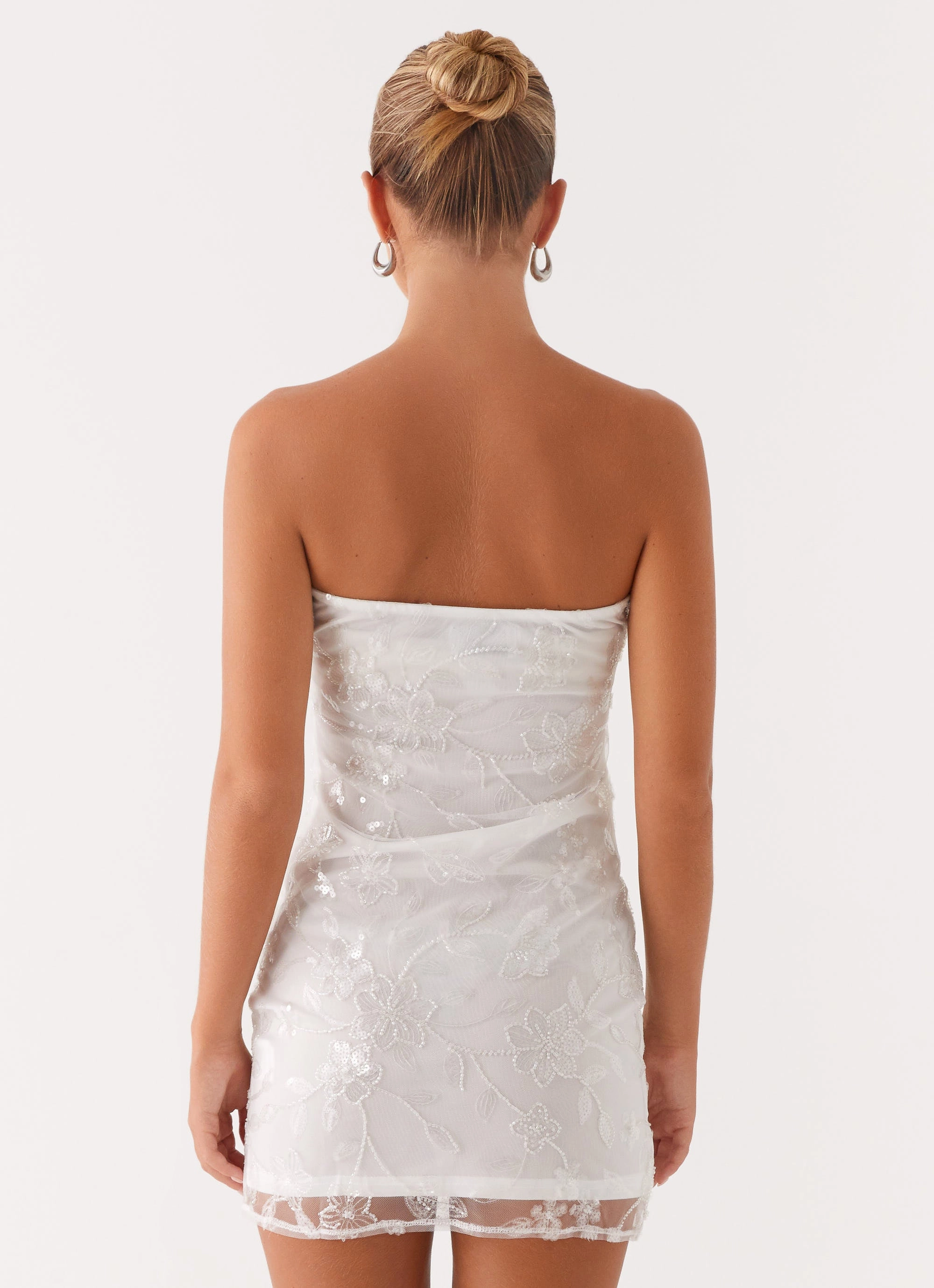 Polished look dress Moorey Beaded Mini Dress - White Silver