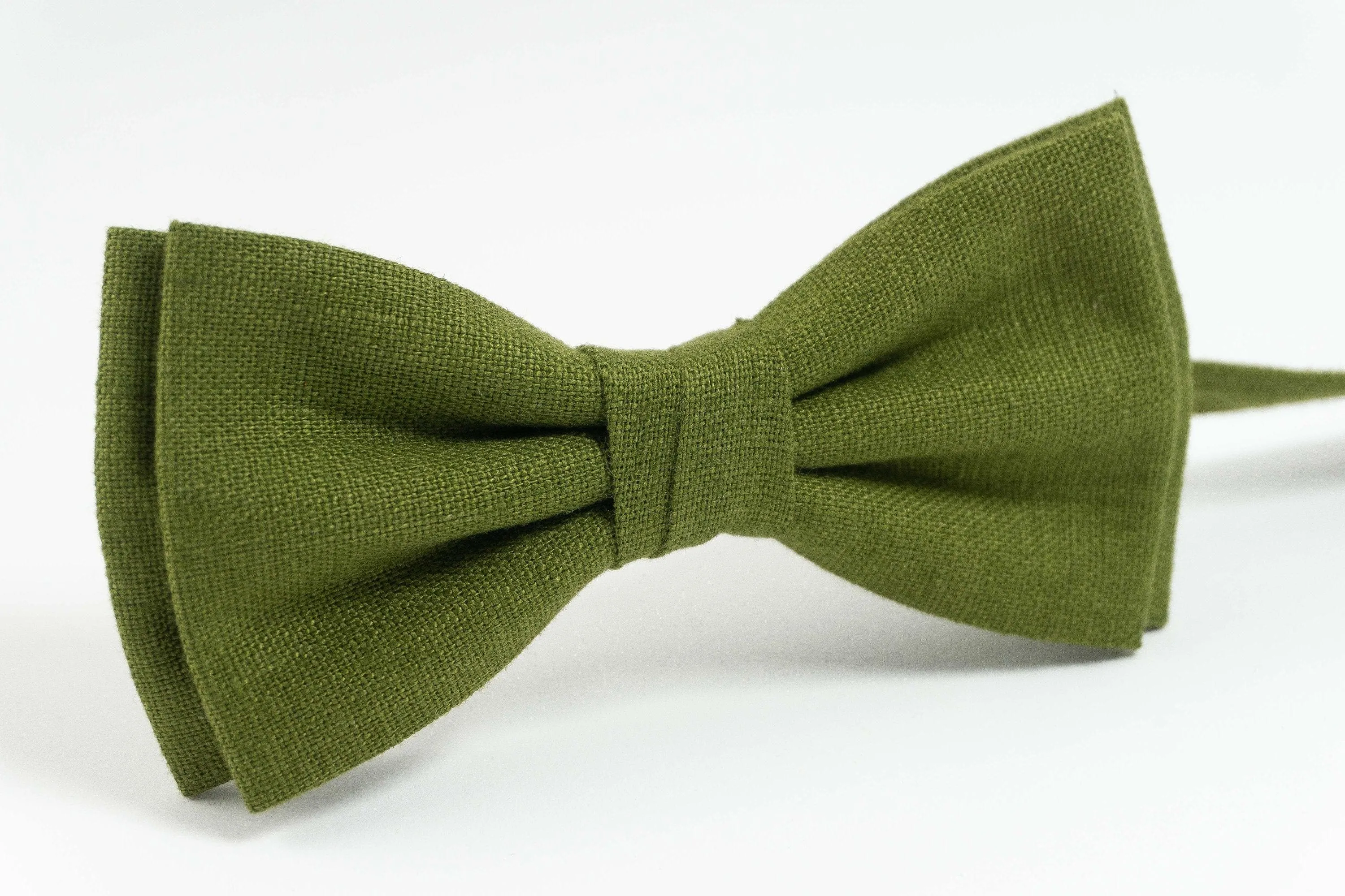 Moss green bow tie and pocket square for wedding | Eco Friendly Linen moss bow tie gift for groomsmen