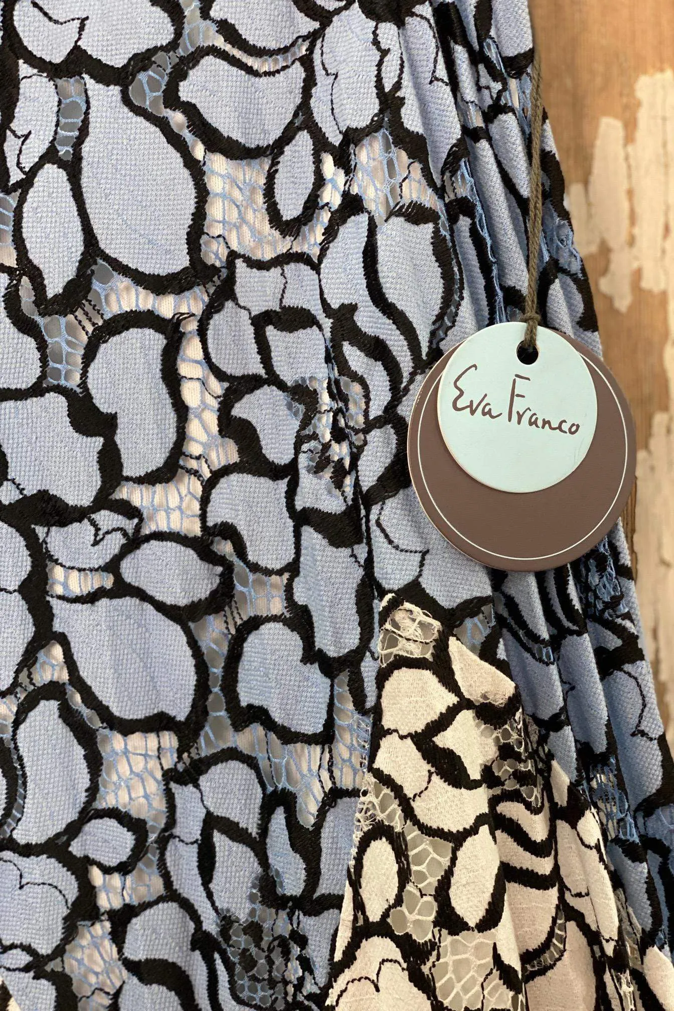 Outfit Essence Multi Color Lace Skirt Lillian