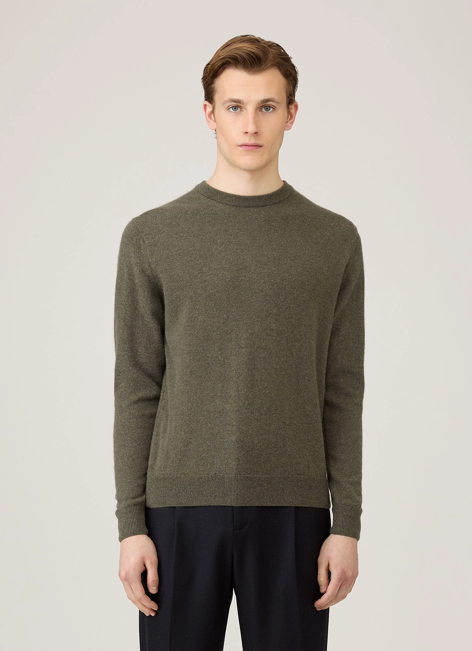 Men's Cashmere Crew Neck Jumper in Khaki Soft Layer Gentle Tone