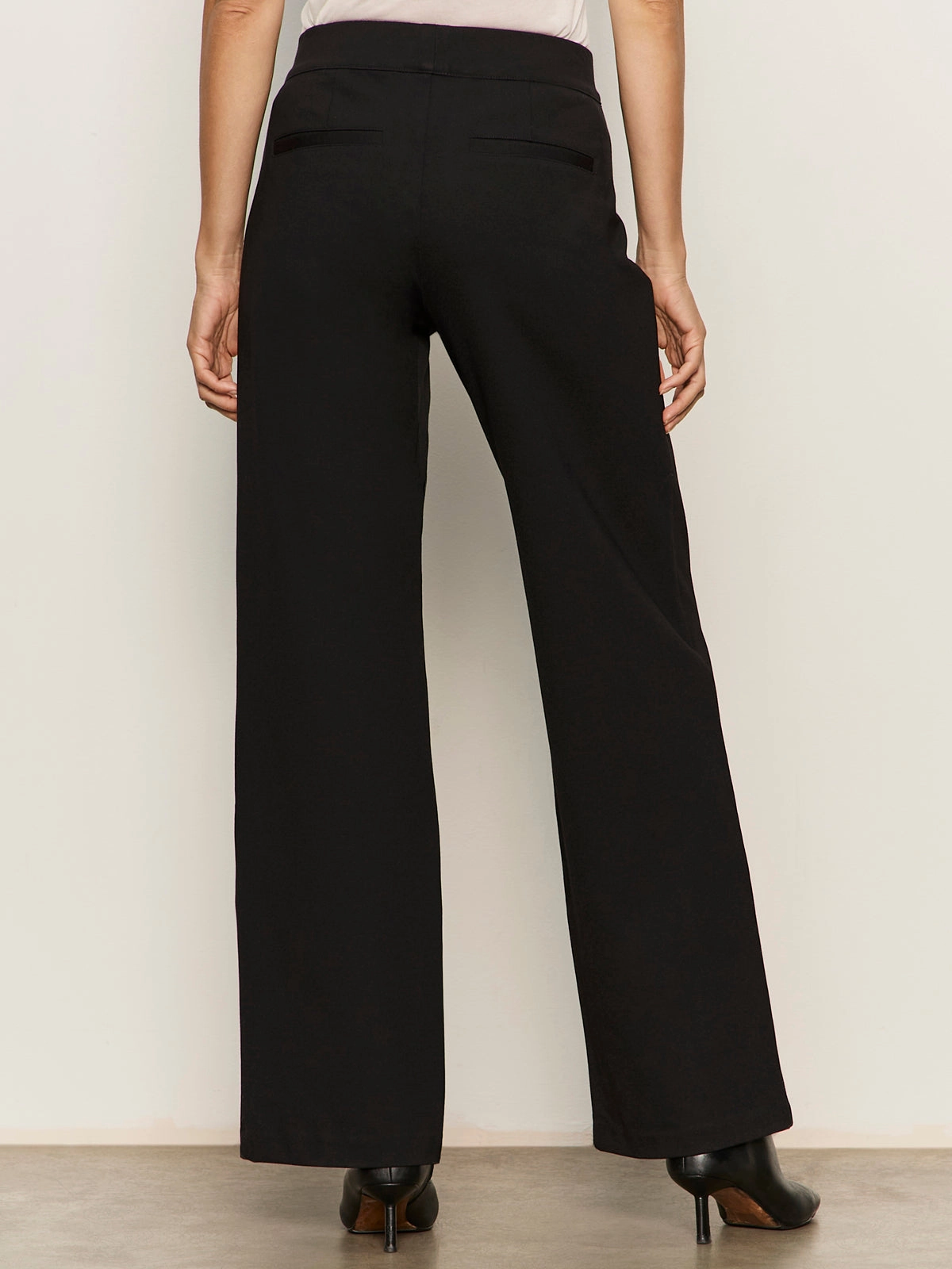 Core Essential Runway Wide Leg Legging Black