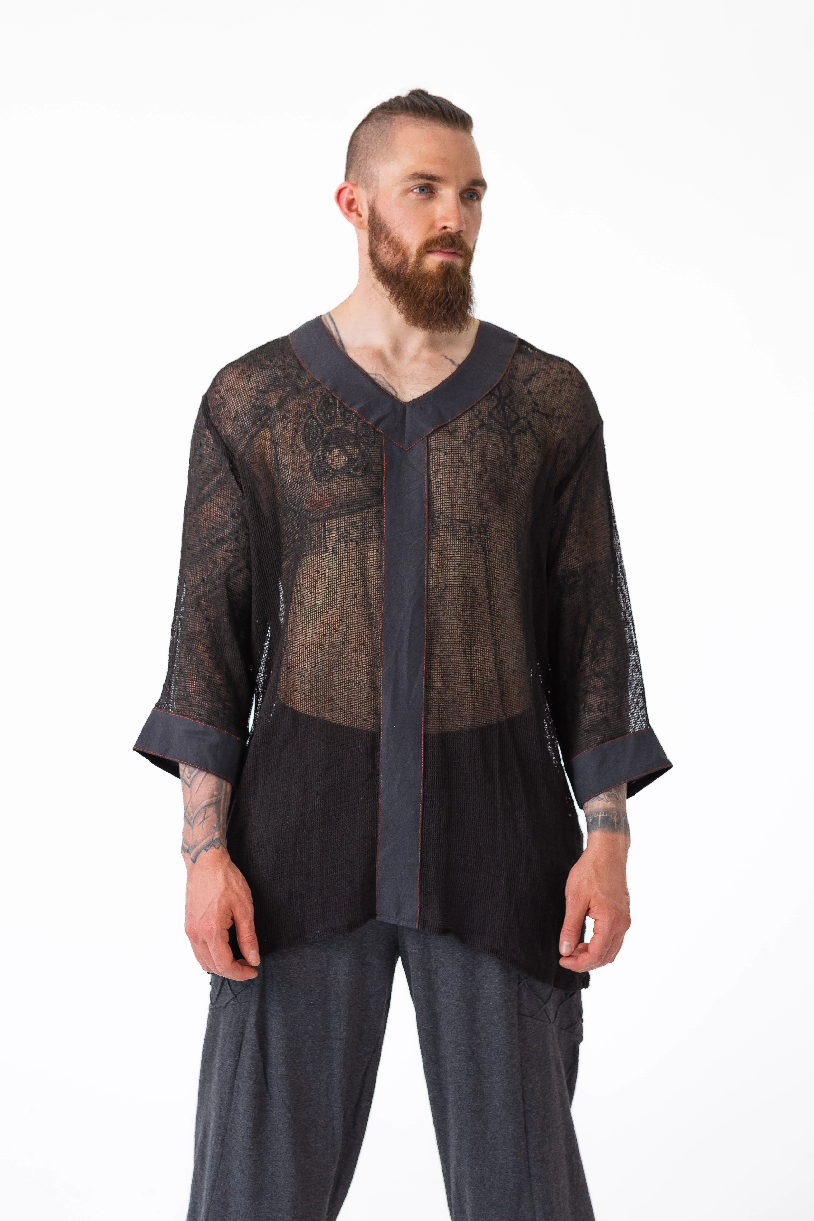 MinimalistSilhouette Thermal Regulation Fabric Valhalla Tunic