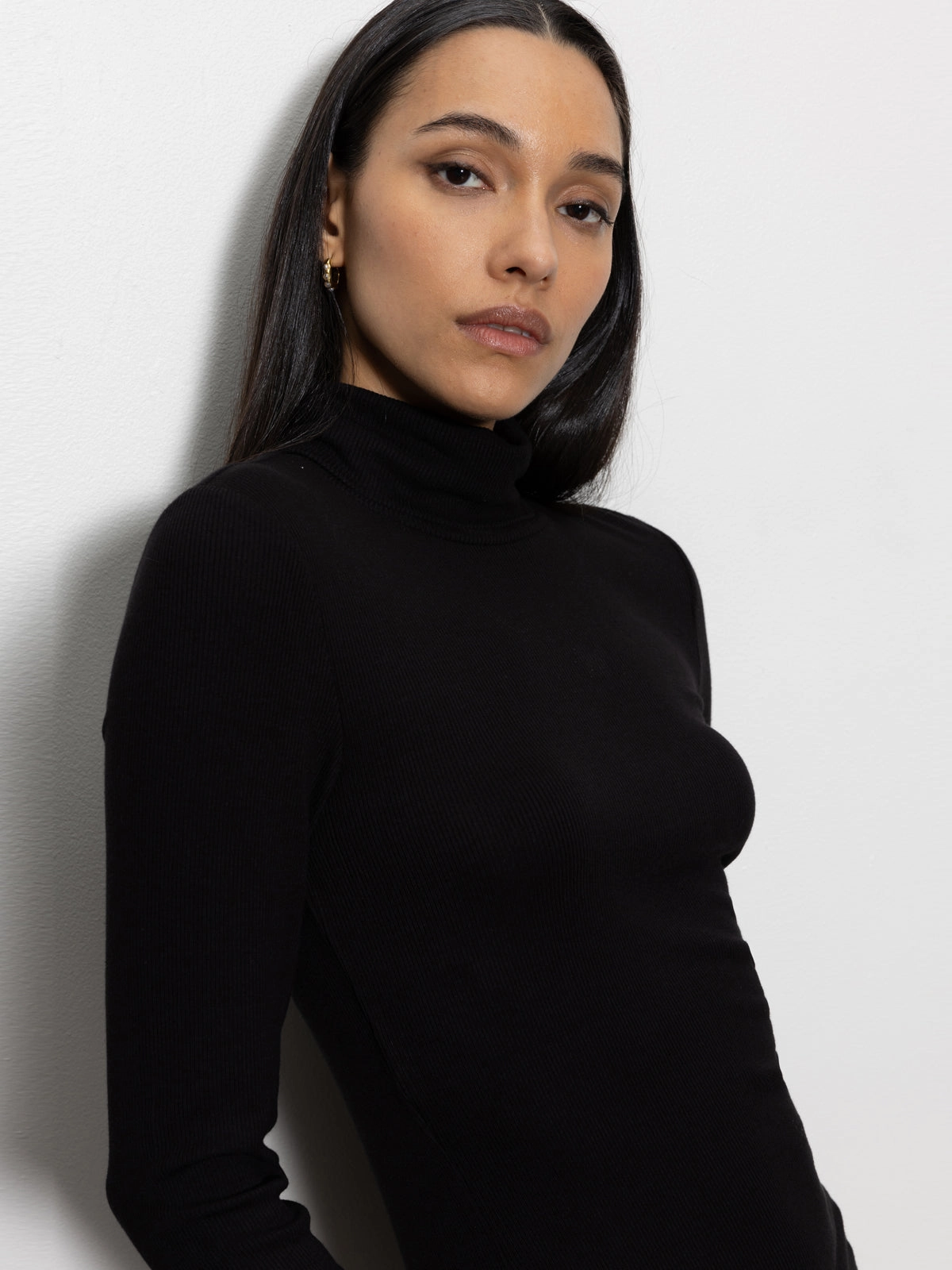 Reinforced Edging Essential Turtleneck Top Black